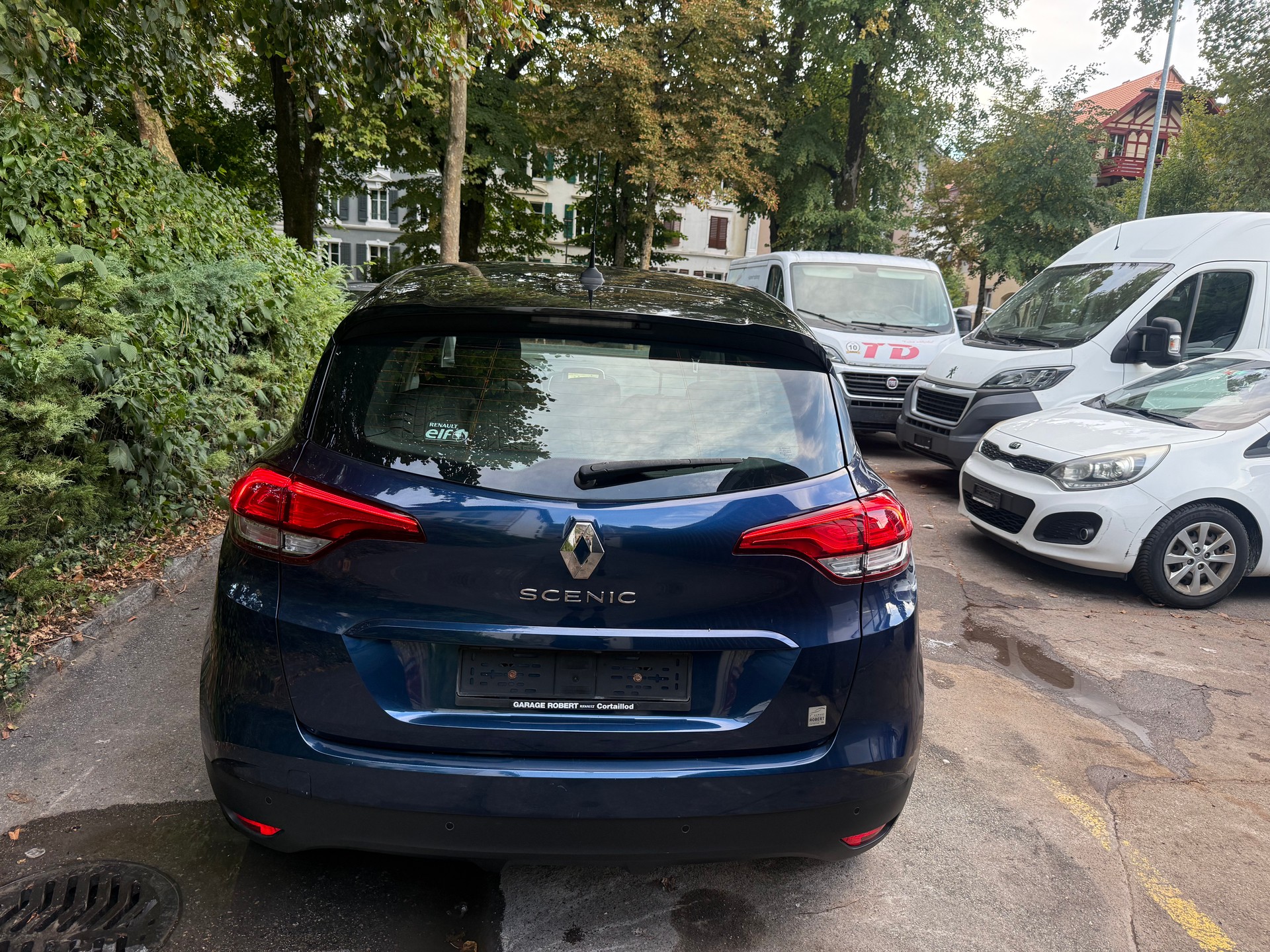 RENAULT Scénic 1.3 16V Turbo Business-image-3