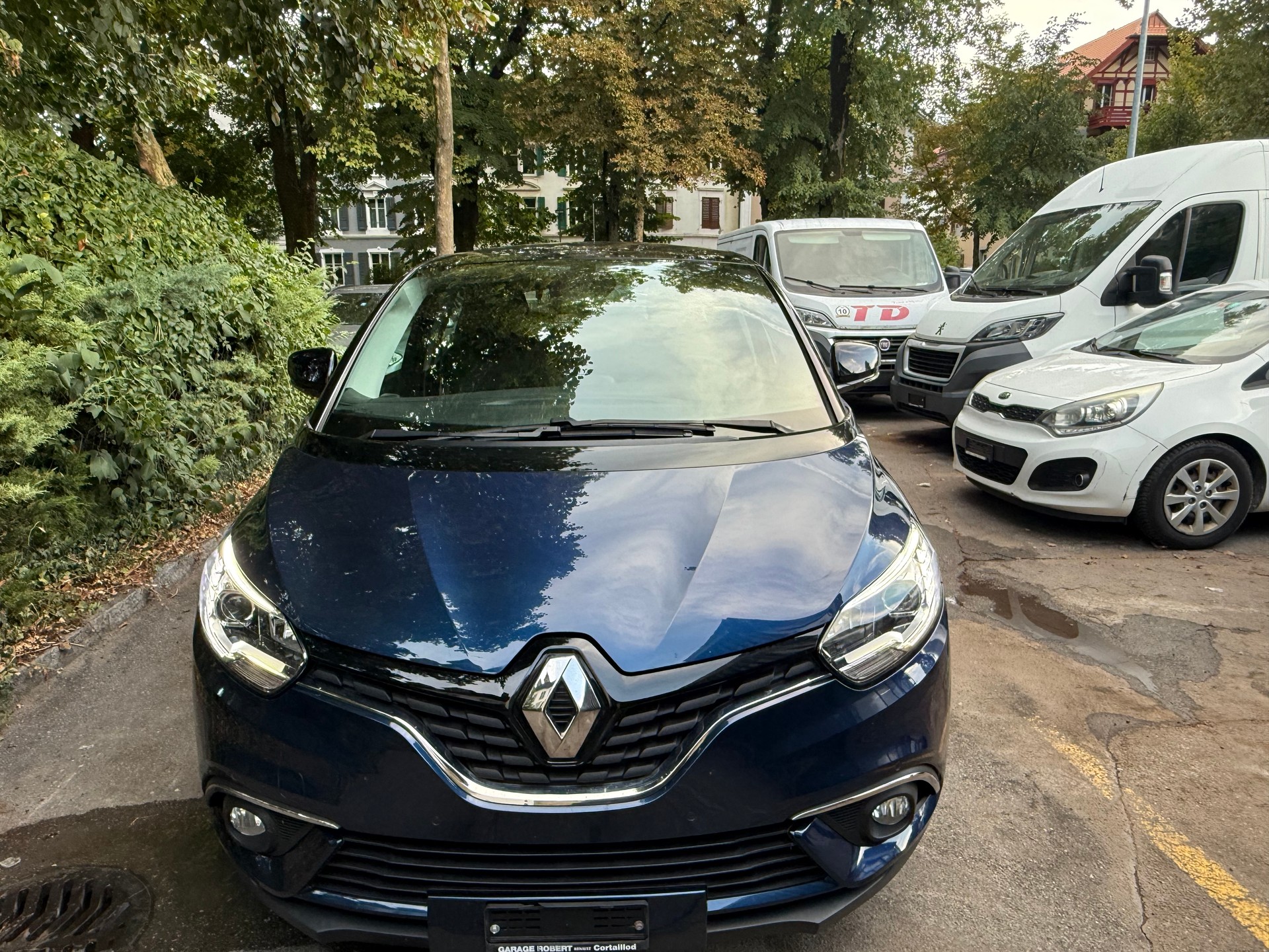 RENAULT Scénic 1.3 16V Turbo Business-image-2