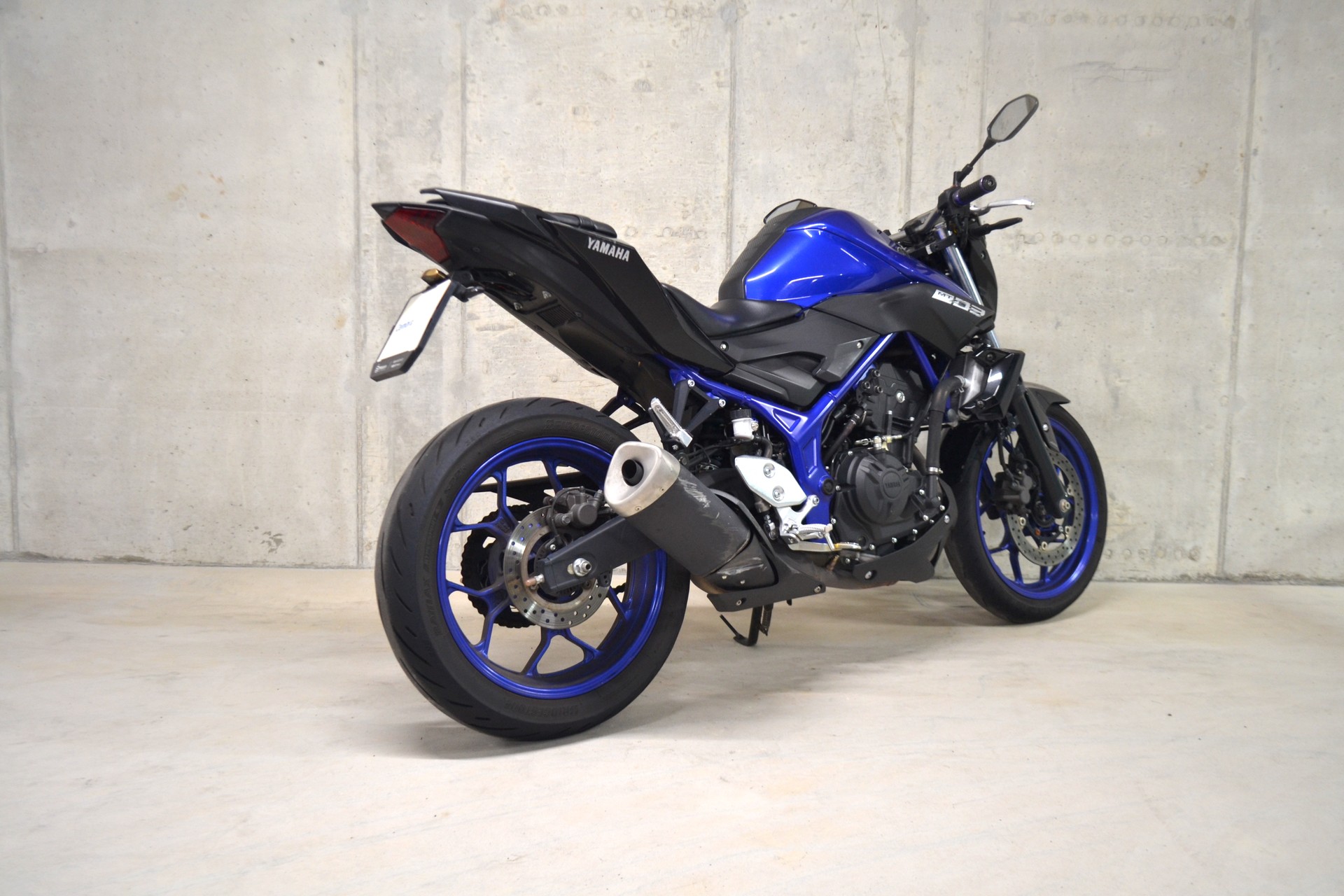 YAMAHA MT-03 ABS-showroom-element-3