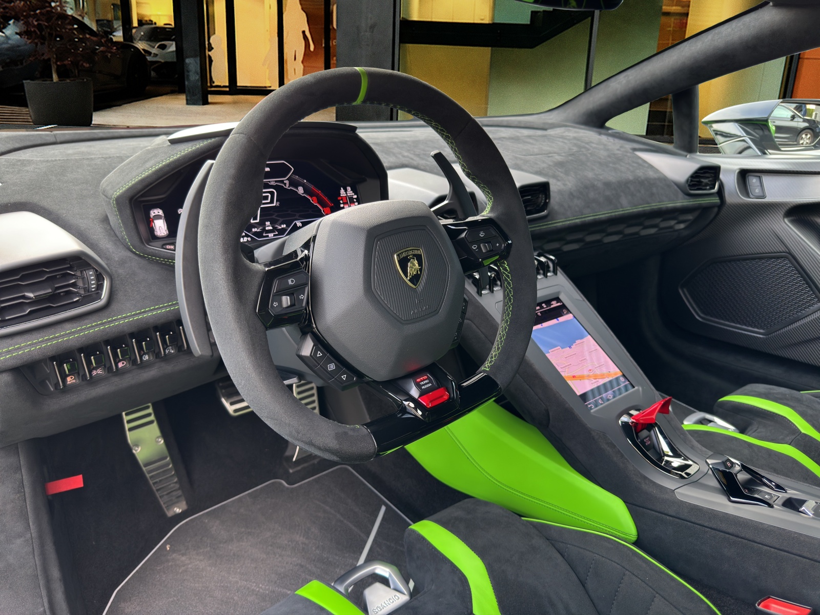 LAMBORGHINI Huracan Coupé 5.2 STO 60th Anniversary EDITION-image-9