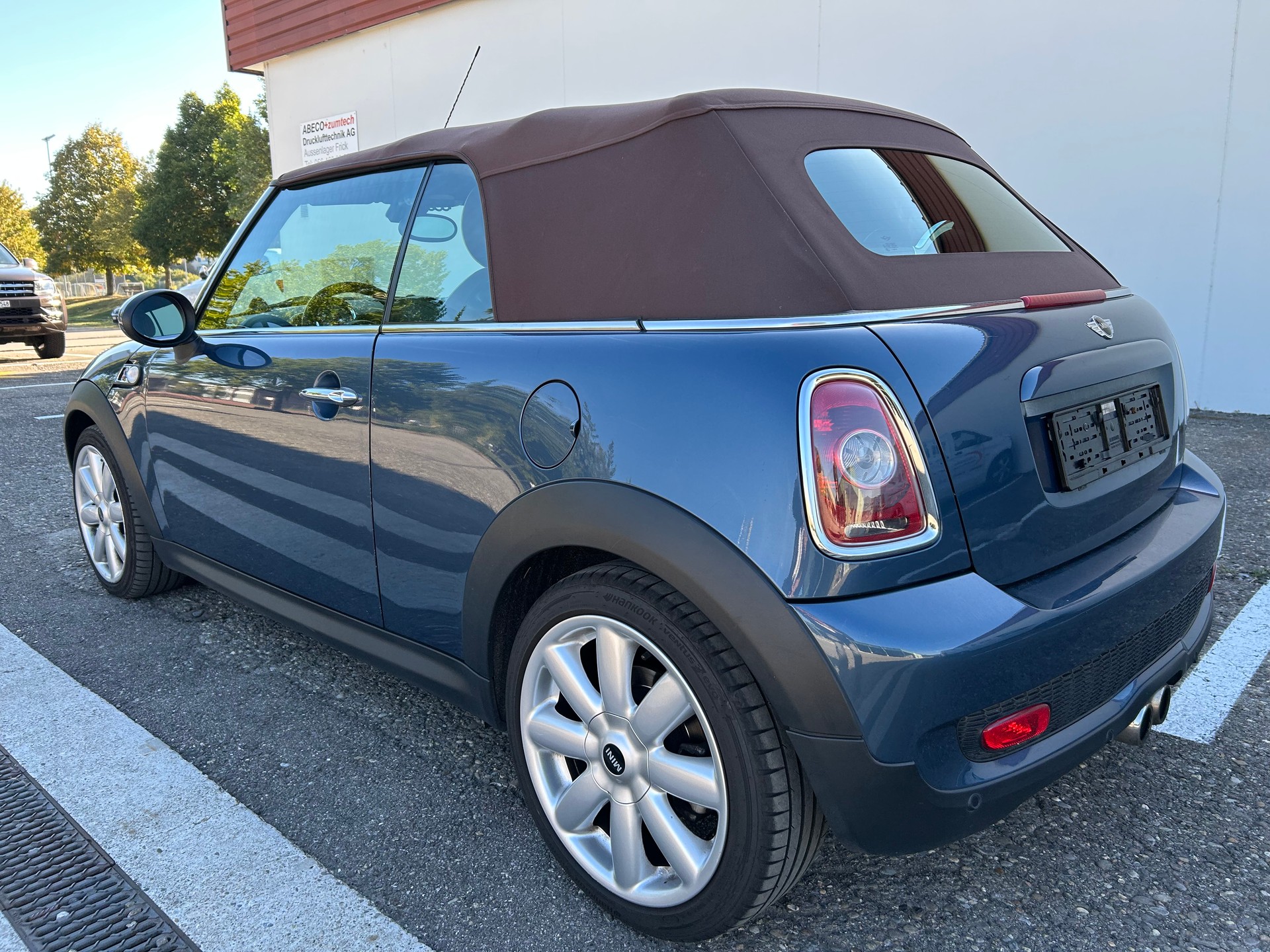 MINI Cooper S Cabriolet Steptronic-image-3