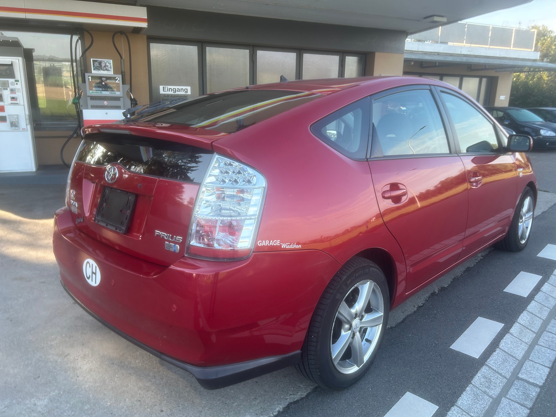 TOYOTA Prius 1.5 16V Hybrid-image-3