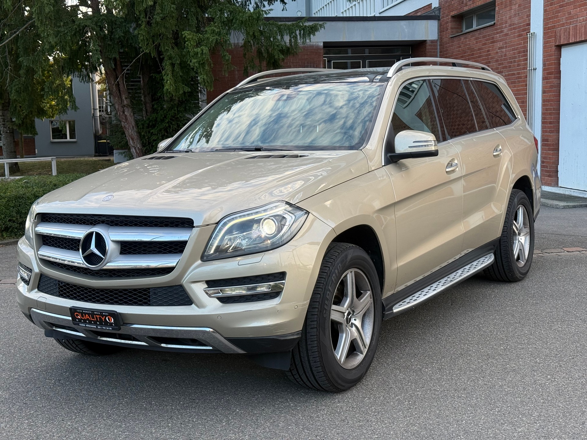 MERCEDES-BENZ GL 350 BlueTEC 4Matic 7G-TRONIC-image-2
