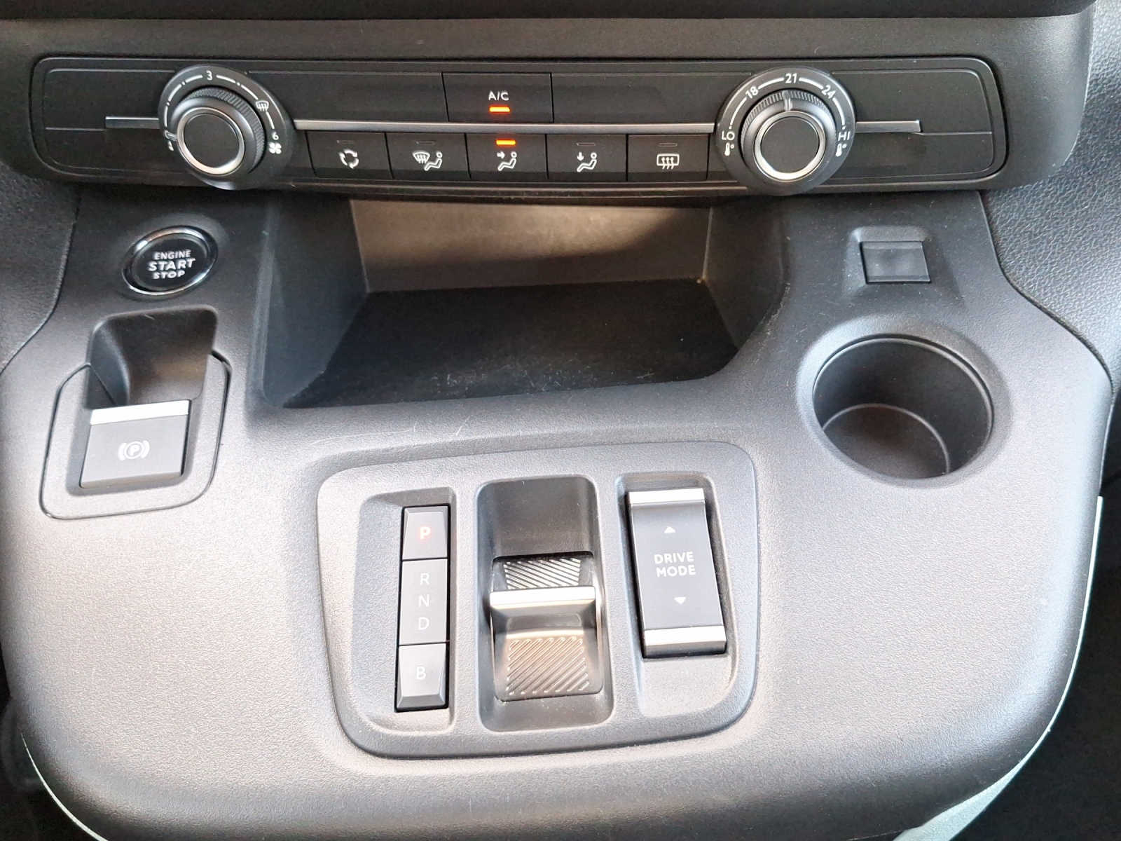 CITROEN e-Berlingo Feel-image-12