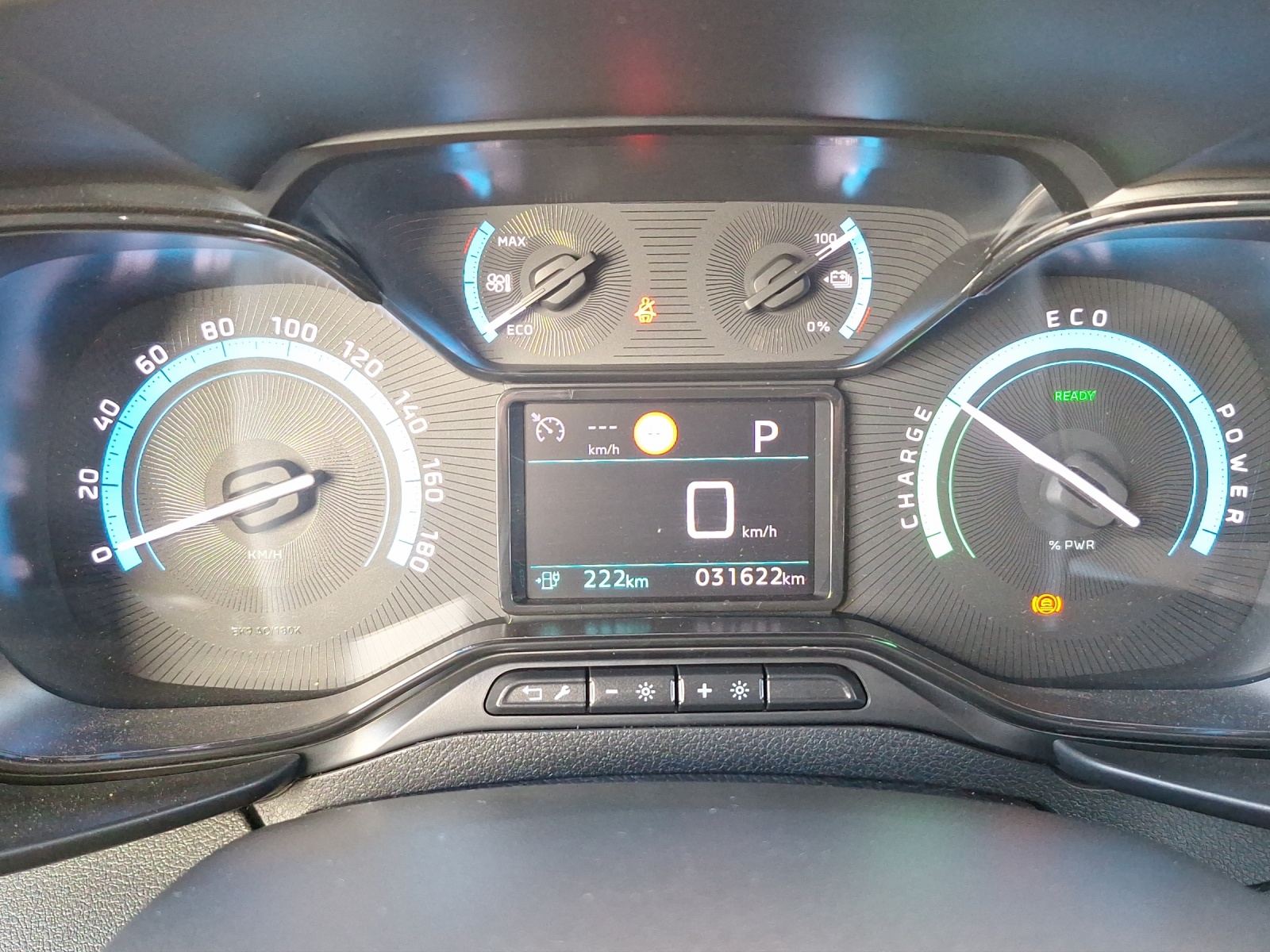 CITROEN e-Berlingo Feel-image-14
