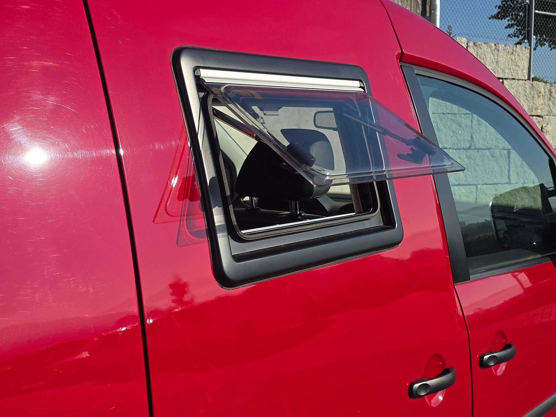 VW GEOVAN M - 1.2TSI - 105PS - Klima - Zusatzfenster-image-2