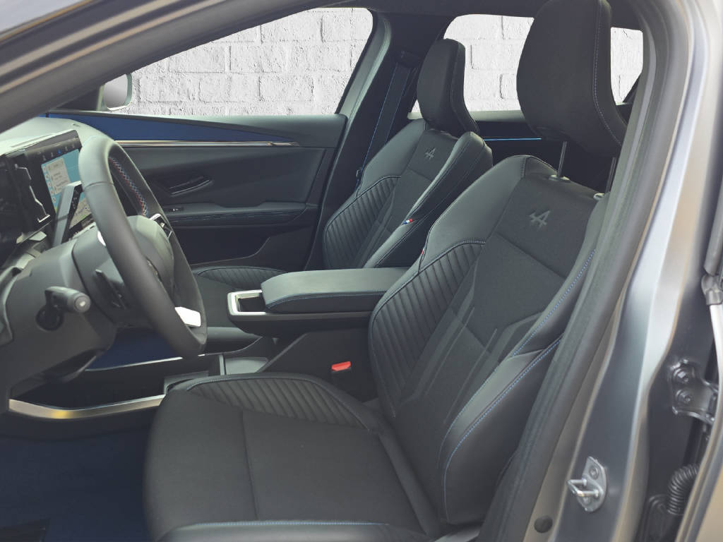 RENAULT Scénic E-Tech esprit Alpine-image-5