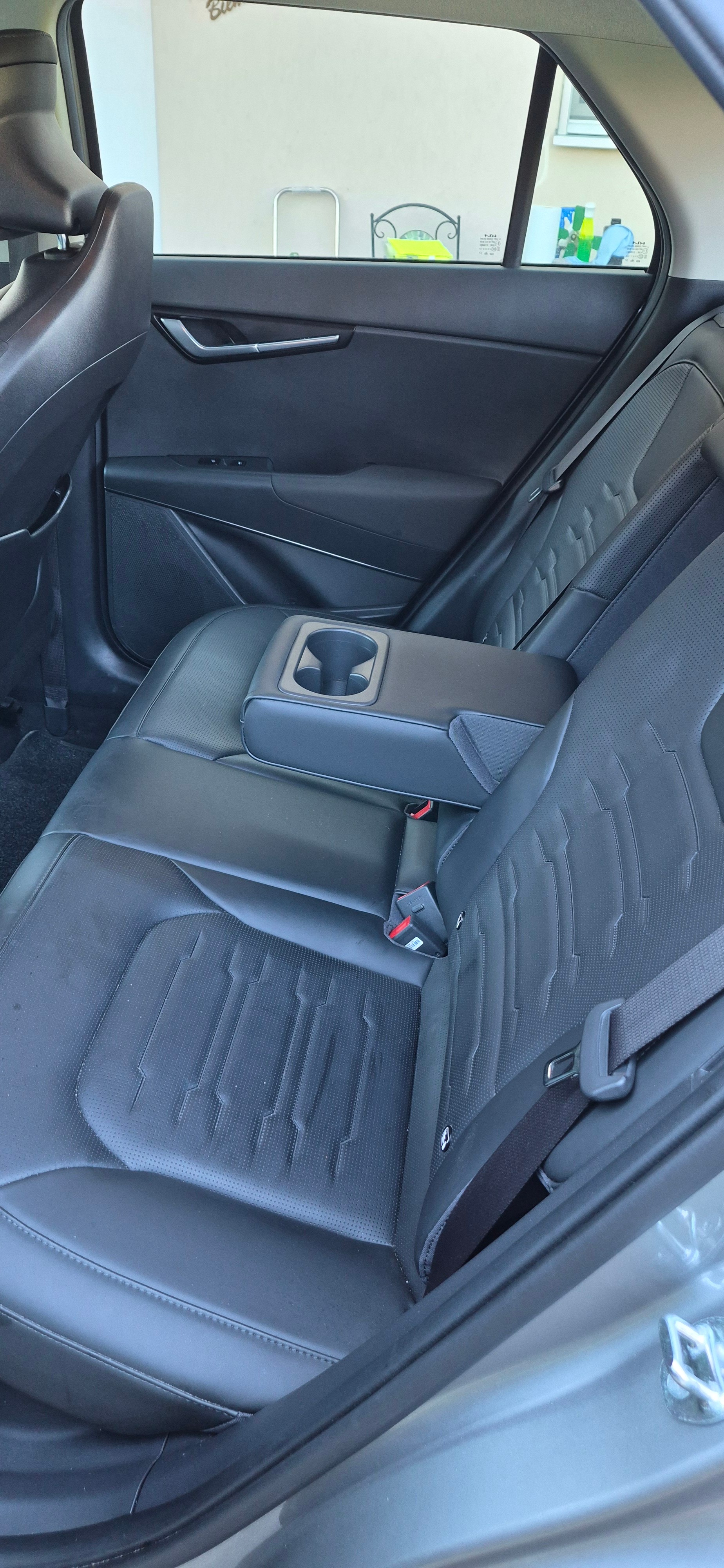 KIA 1.6 GDi Hybrid Style-image-4