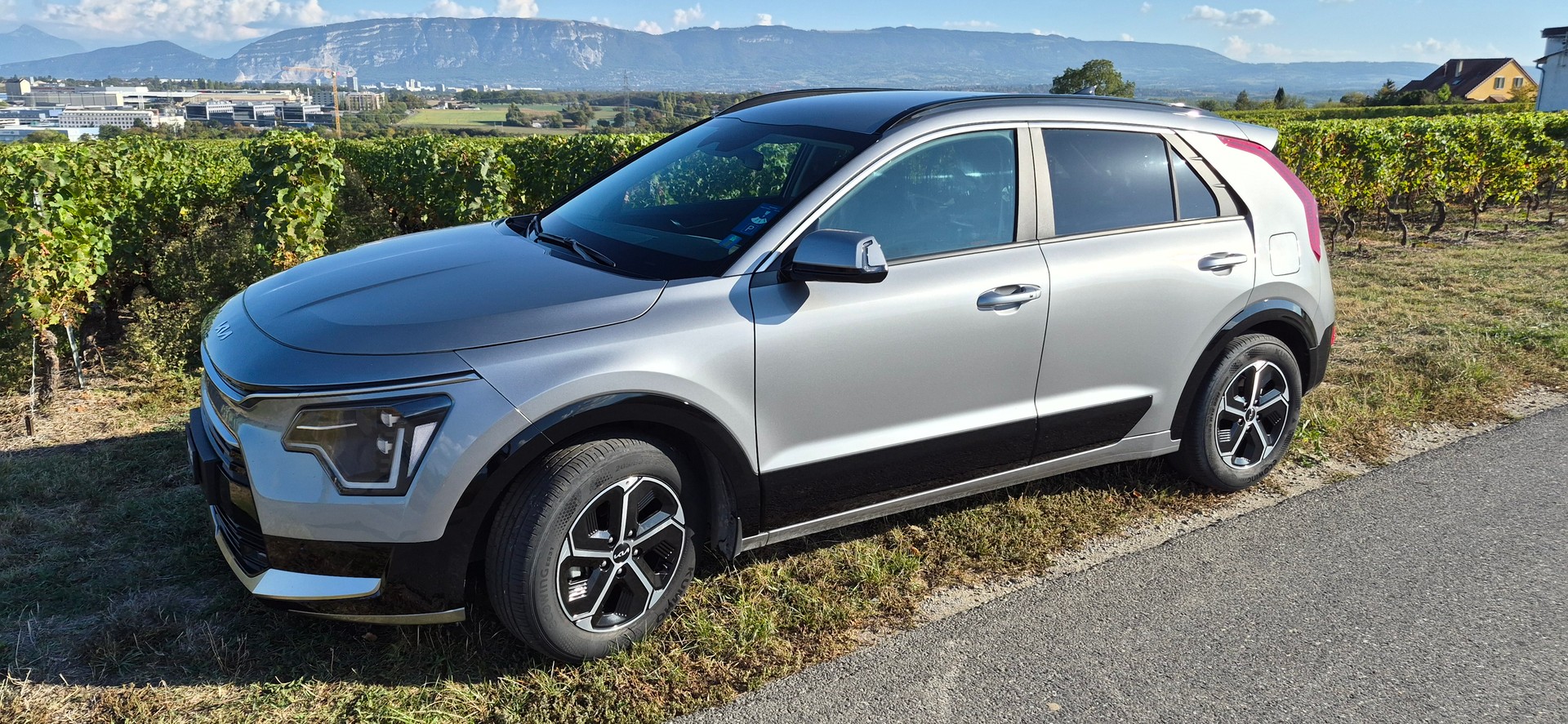 KIA 1.6 GDi Hybrid Style-image-2