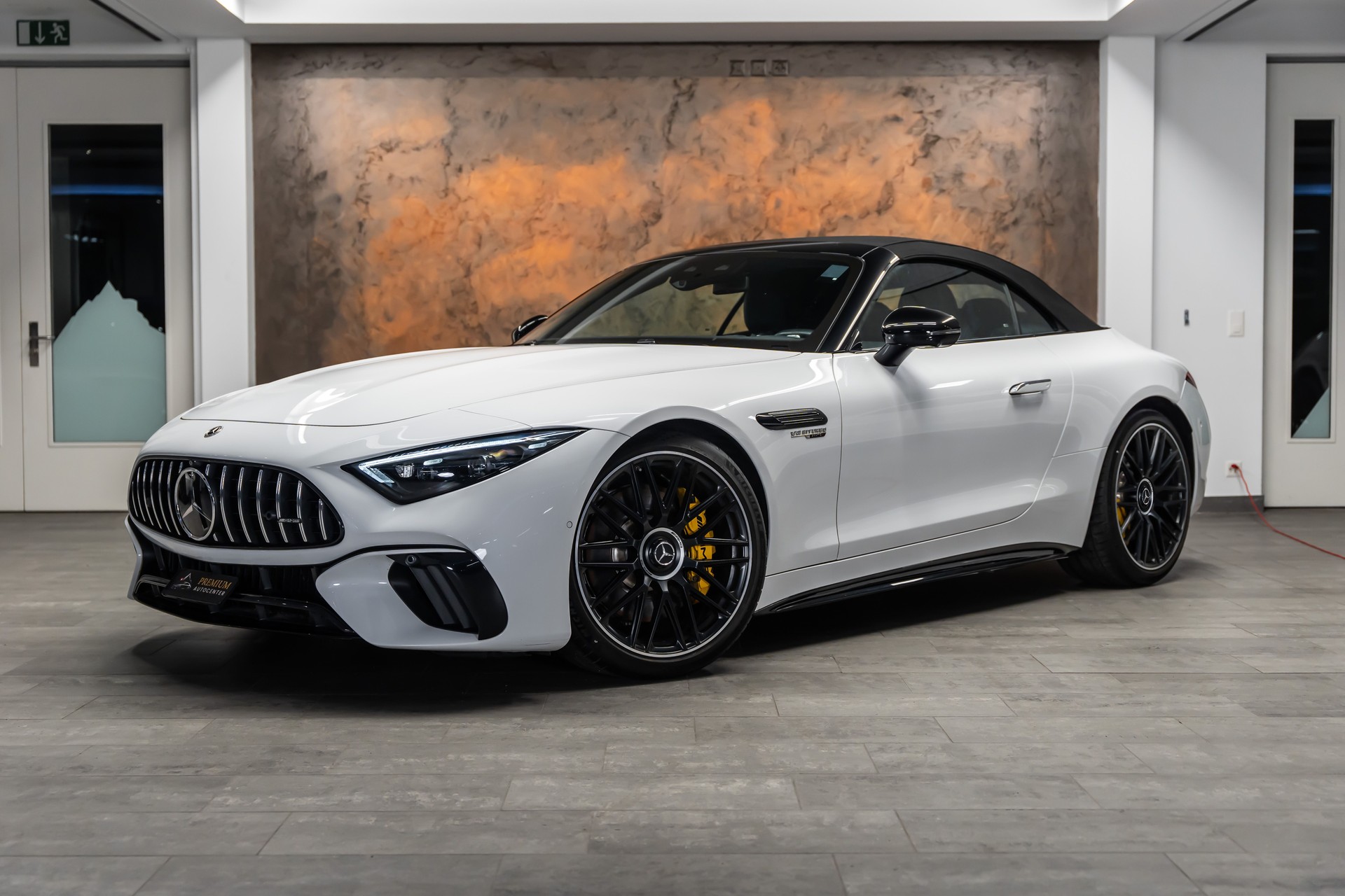 MERCEDES-BENZ AMG SL 63 4M Speedshift MCT *Carbon*Nachtsicht*Massage*-image-0