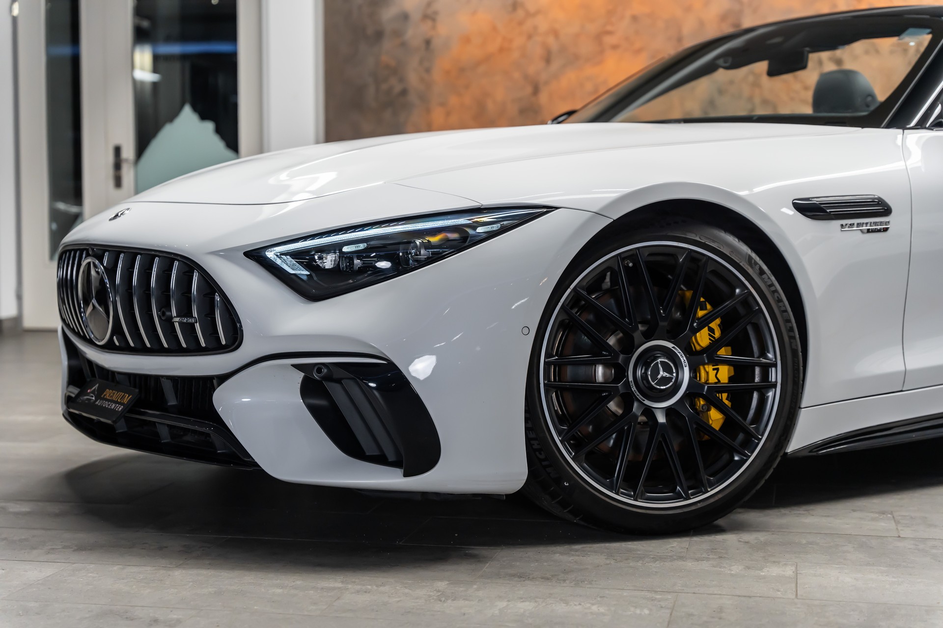MERCEDES-BENZ AMG SL 63 4M Speedshift MCT *Carbon*Nachtsicht*Massage*-image-3