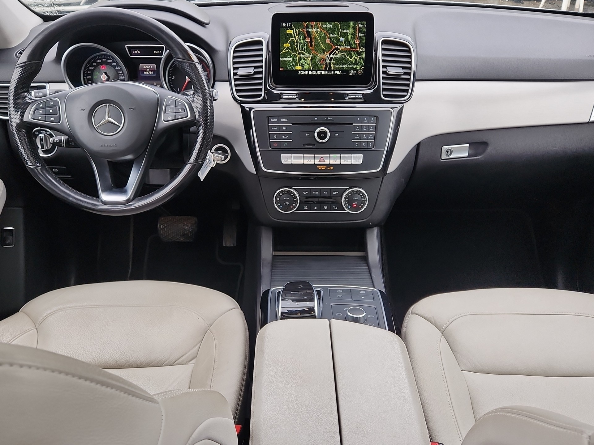 MERCEDES-BENZ GLE 350 d Executive 4Matic 9G-Tronic-image-17