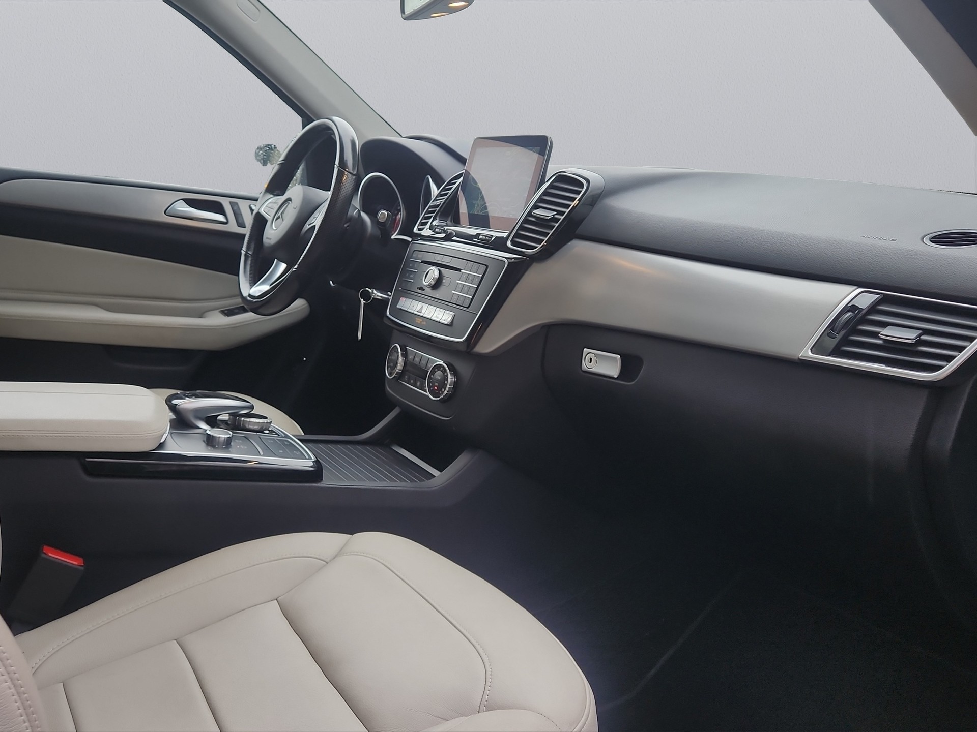 MERCEDES-BENZ GLE 350 d Executive 4Matic 9G-Tronic-image-15