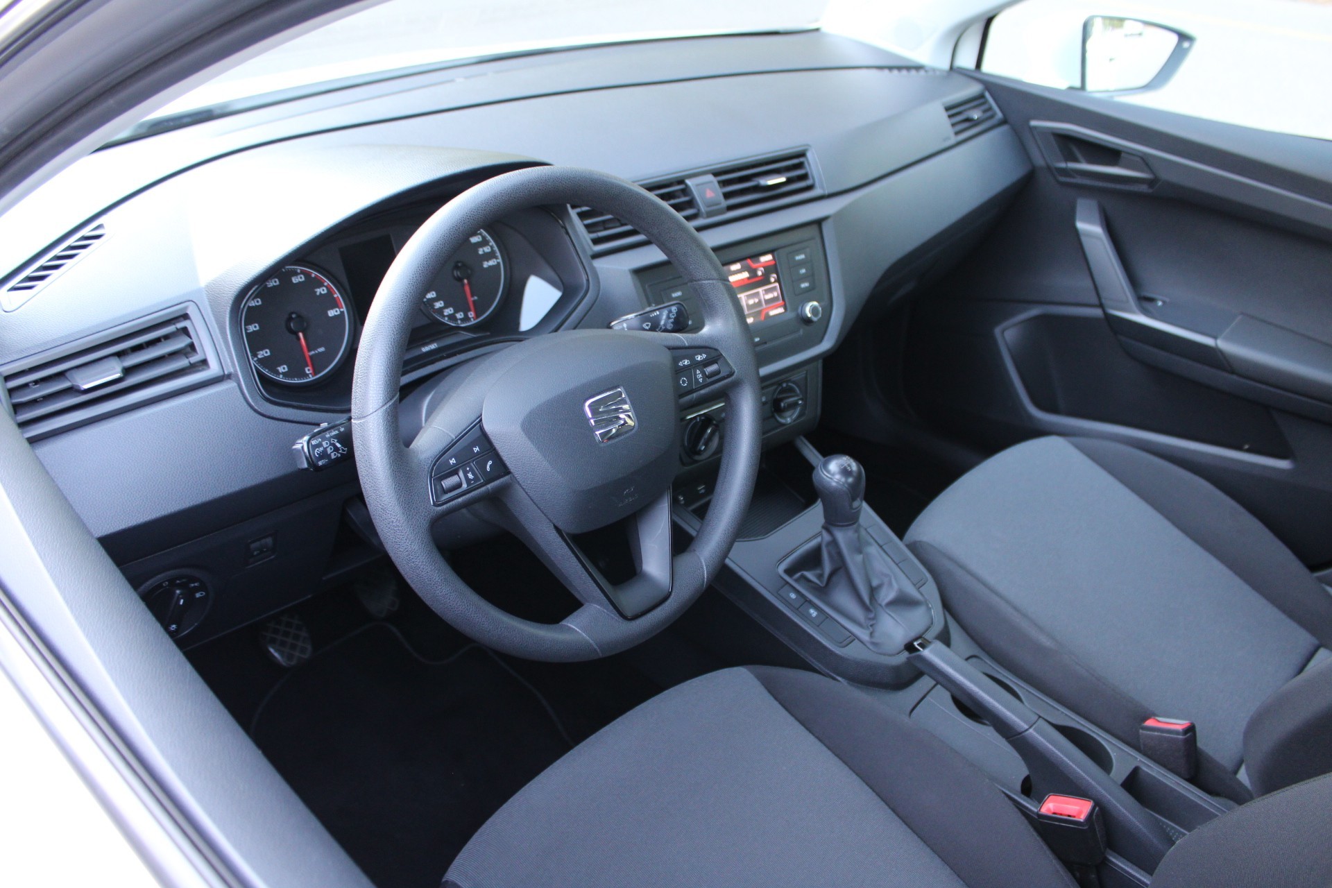 SEAT Ibiza 1.0 EcoTSI Sol 95 PS-image-4