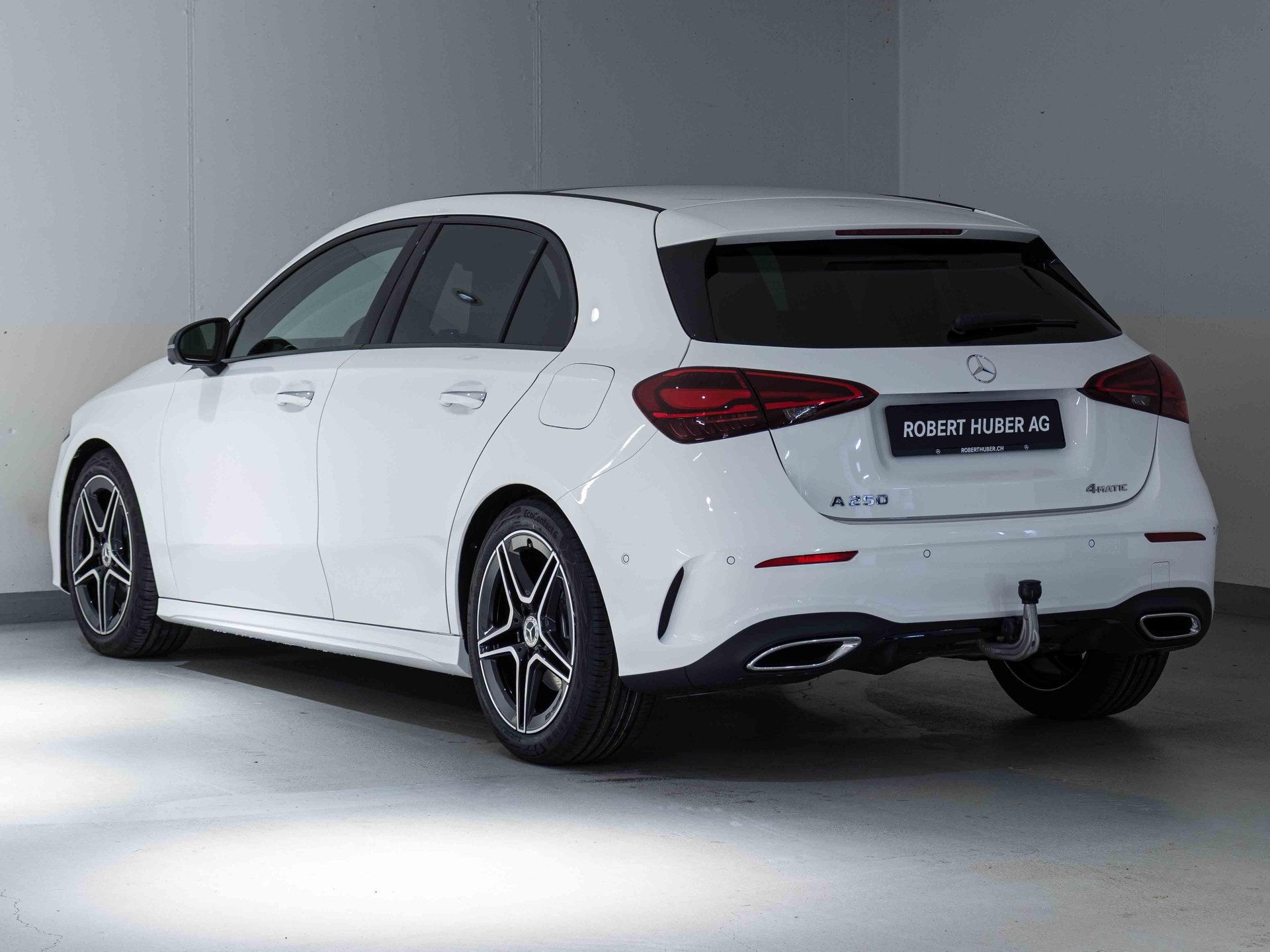 MERCEDES-BENZ A 250 4MATIC-image-3