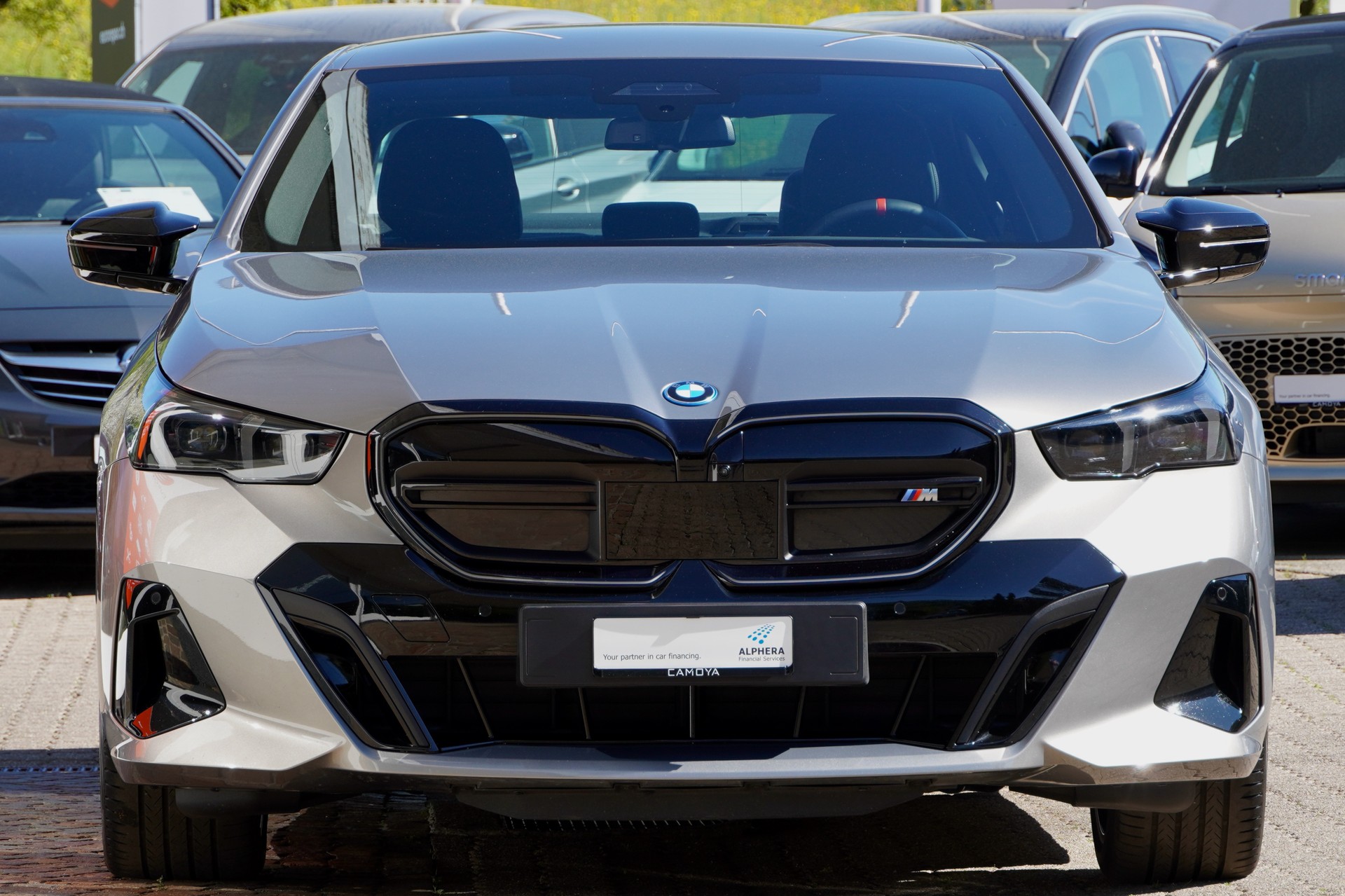 BMW i5 M60 xDrive M Sport Pro-image-2