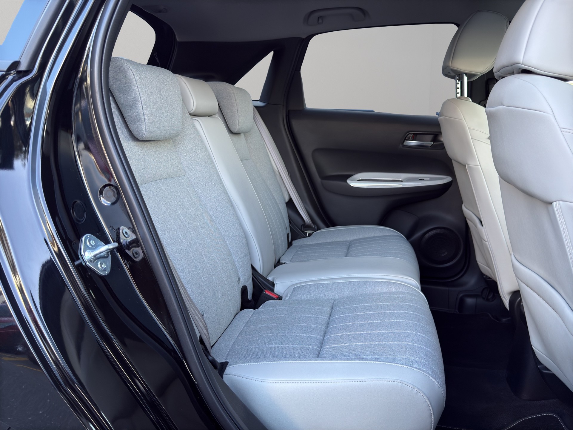 HONDA Jazz 1.5 i-MMD Executive-image-16