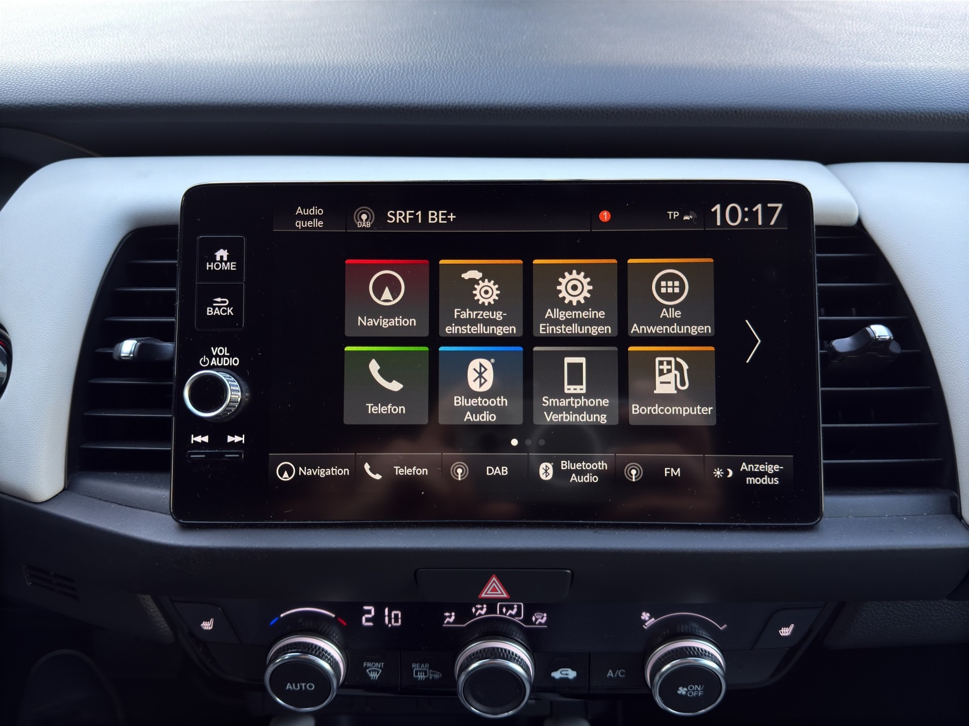 HONDA Jazz 1.5 i-MMD Executive-image-10