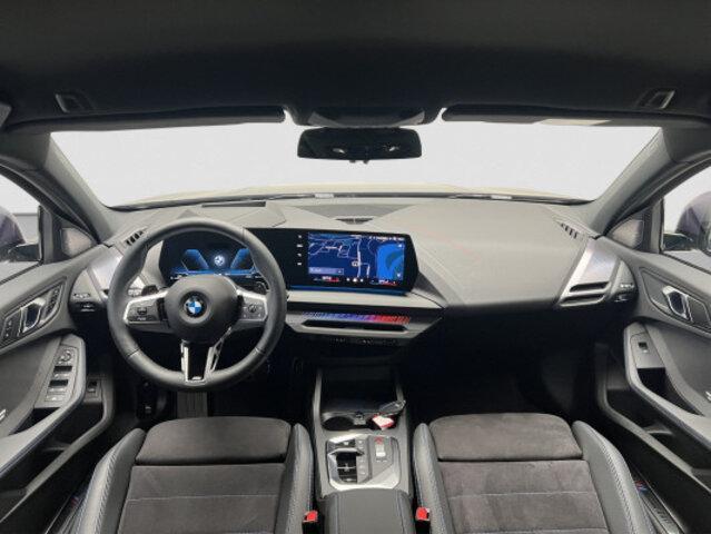 BMW 1er Reihe F70 120i-image-9