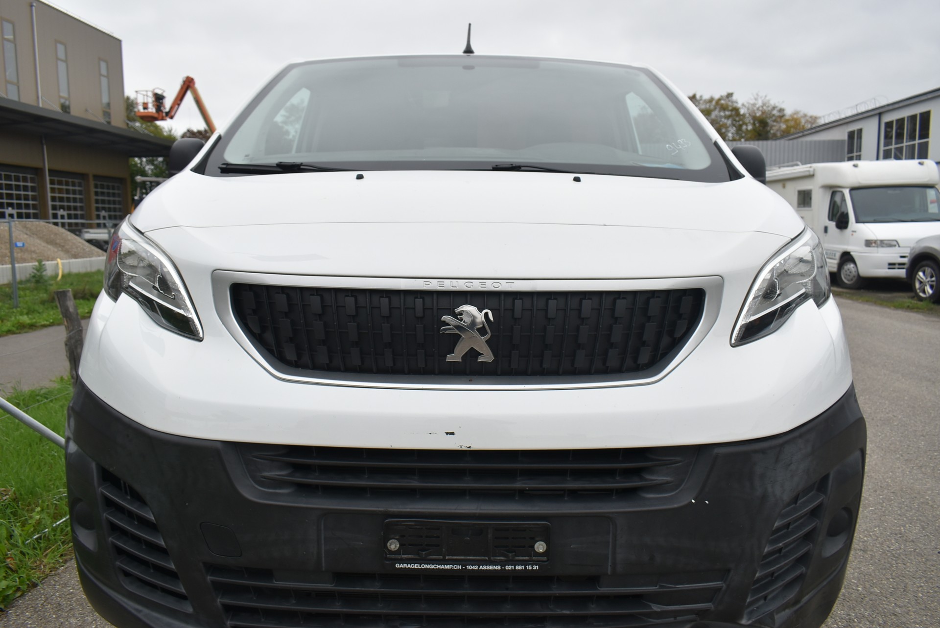 PEUGEOT Expert 1.6 BlueHDi 95 Active Compact-image-6