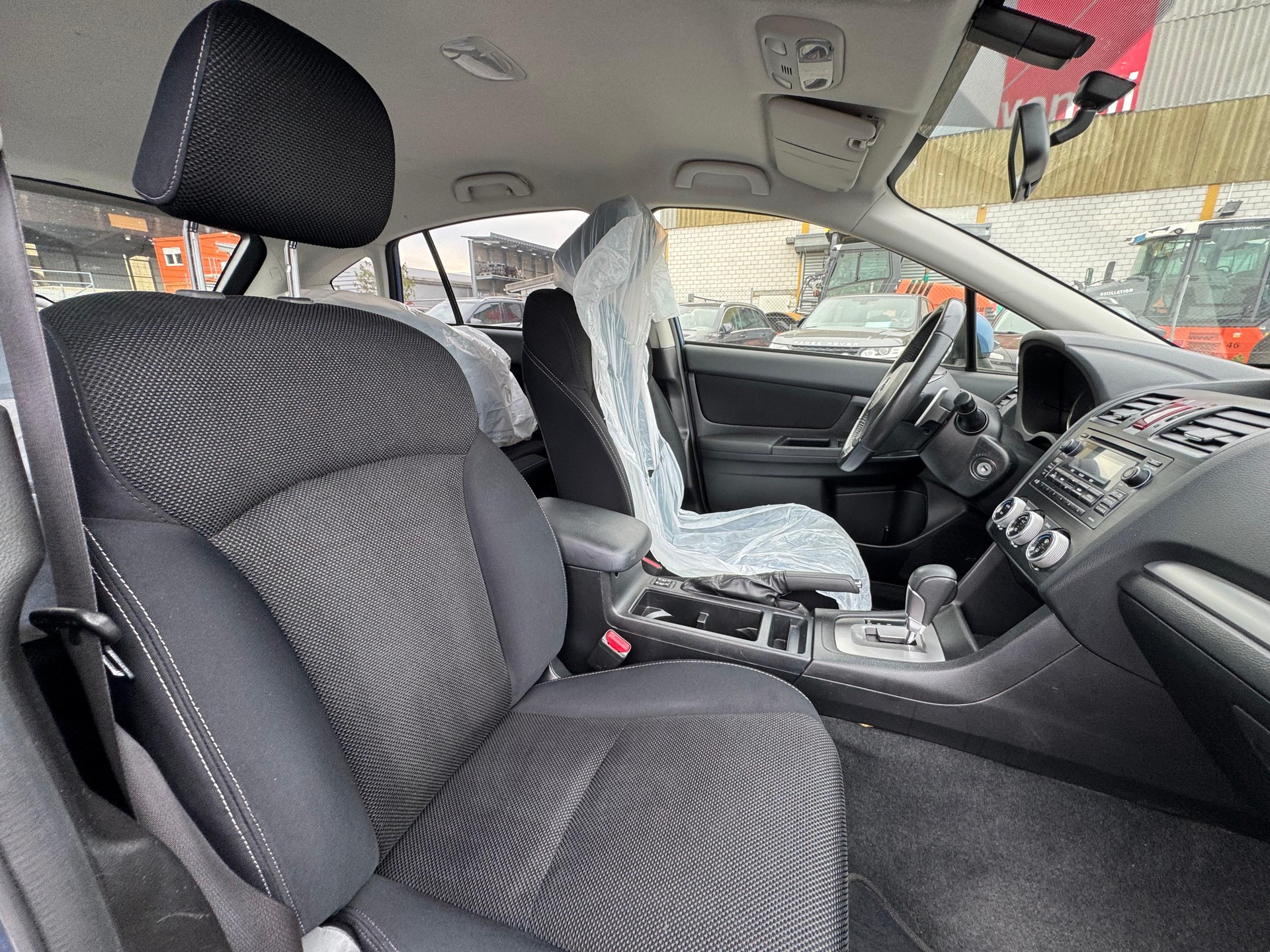SUBARU XV 2.0 Swiss Two AWD CVT-image-7