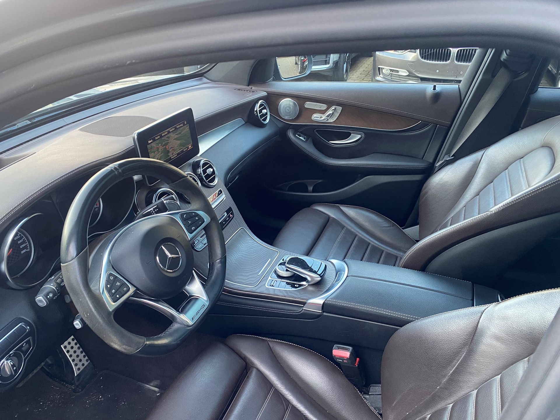 MERCEDES-BENZ GLC 43 AMG 4Matic 9G-Tronic-image-5