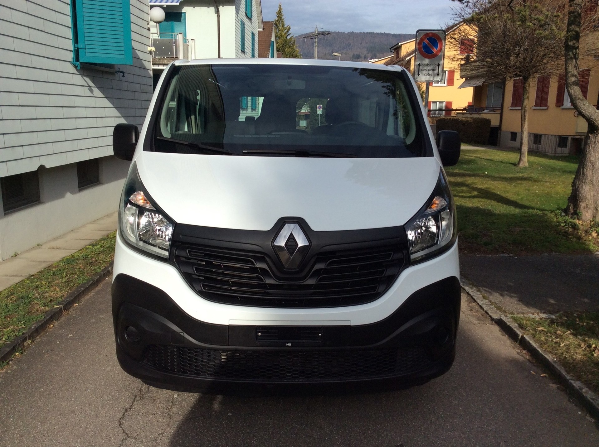 RENAULT Trafic 1.6 ENERGY TwinT. dCi120 2.9t Busin. L1H1-image-0