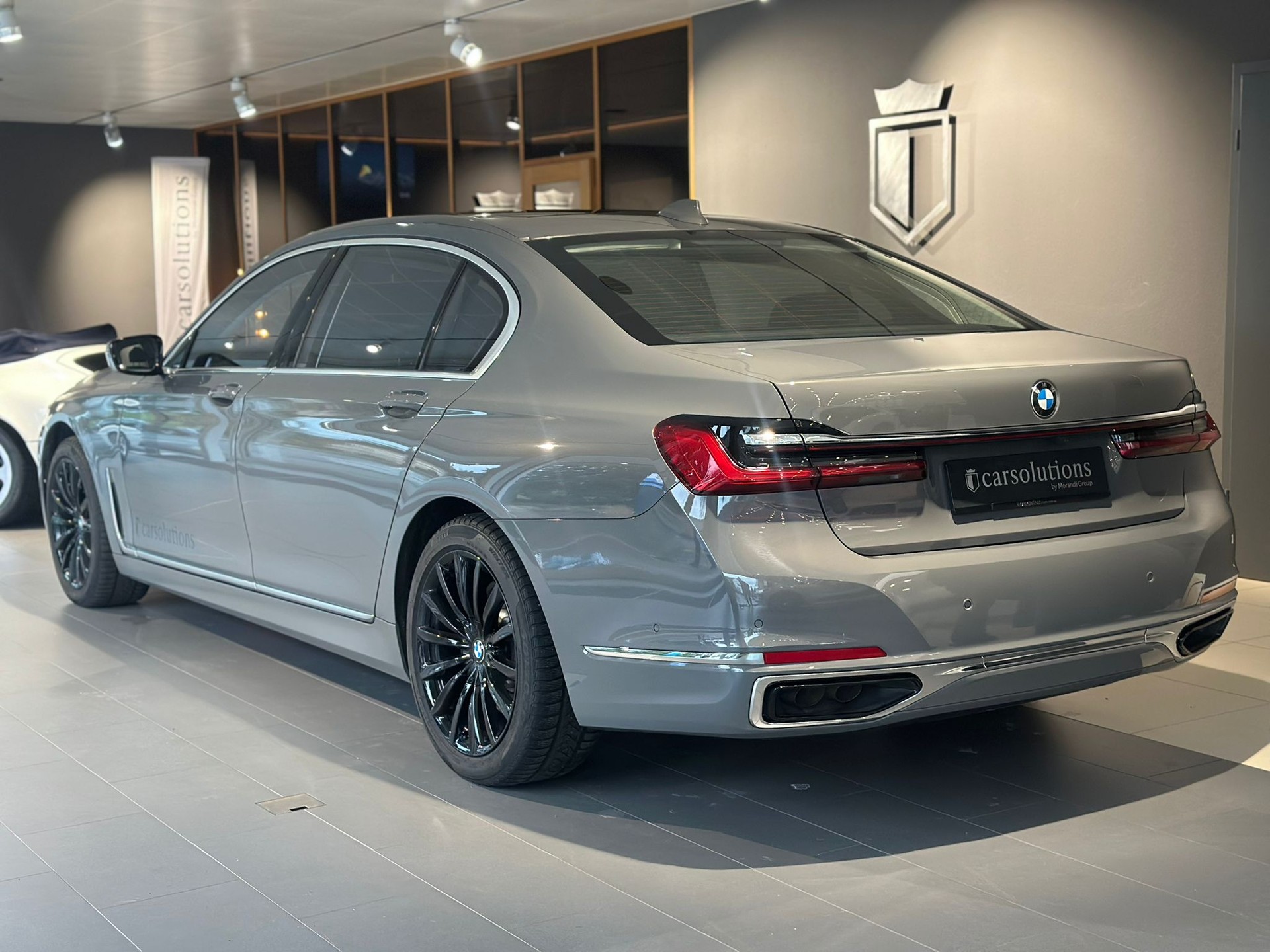 BMW 750Li xDrive M Sport Steptronic-image-6