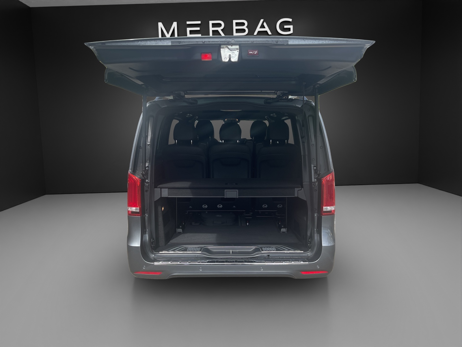 MERCEDES-BENZ EQV 300 lang-image-12