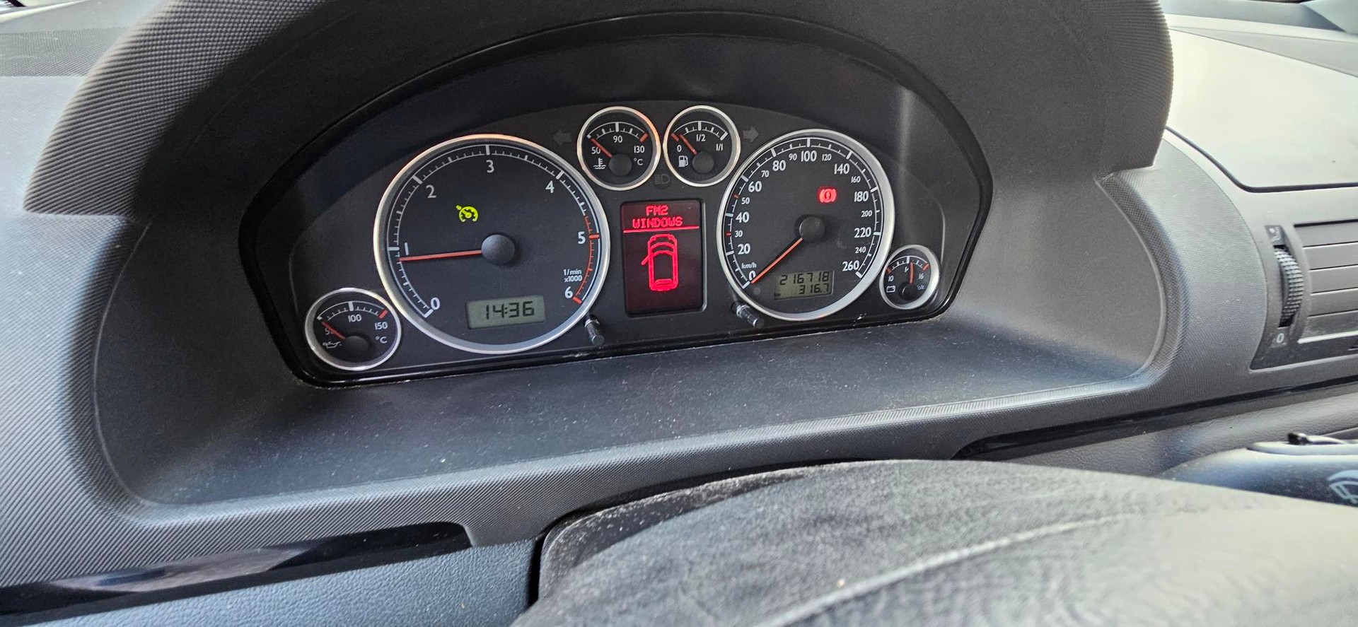 VW Sharan 1.9 TDI Freestyle 4Motion-image-9