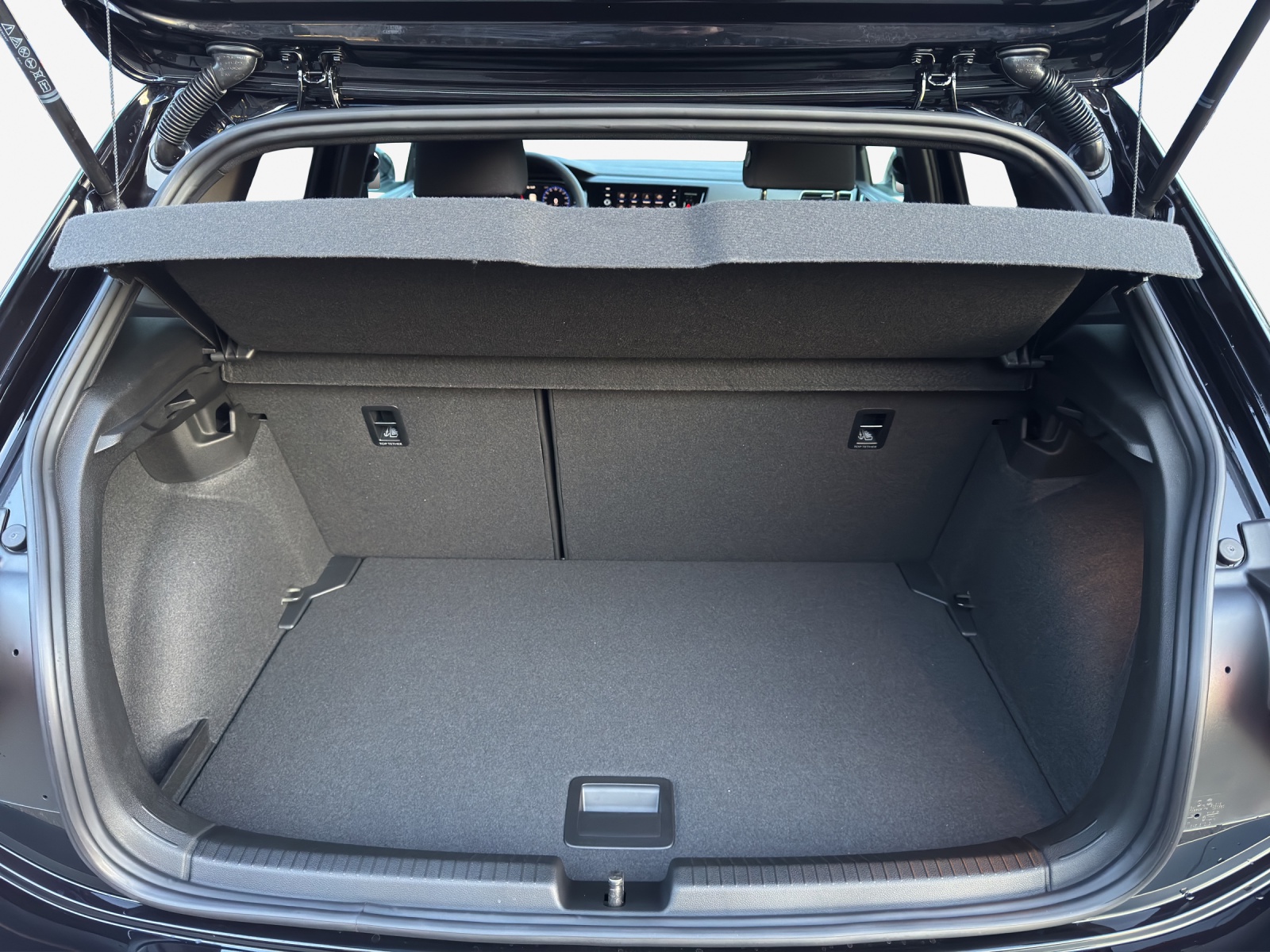 VW Polo 1.0 TSI R-Line United DSG-image-12
