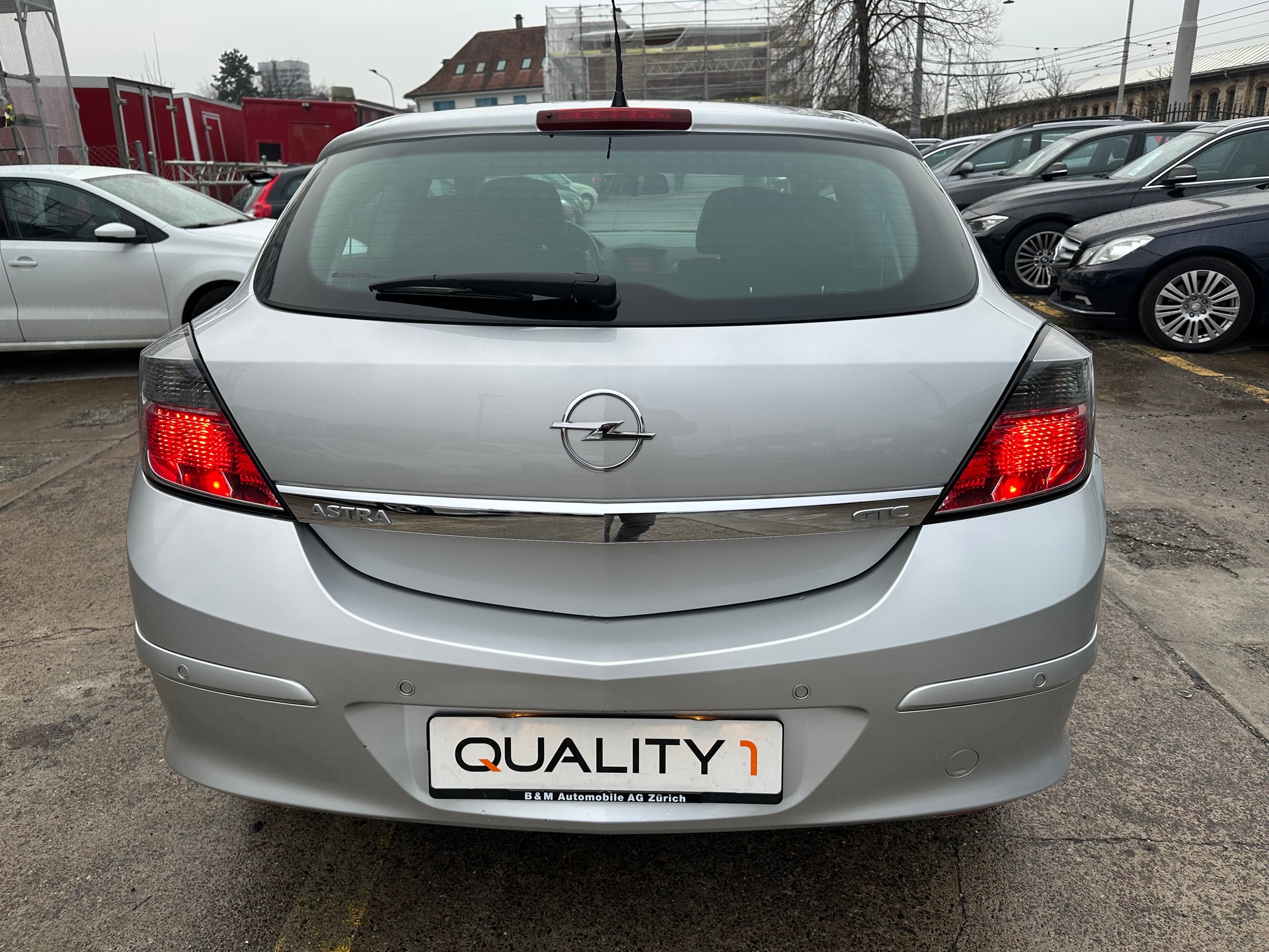 OPEL Astra GTC 1.8i 16V Cosmo-image-7