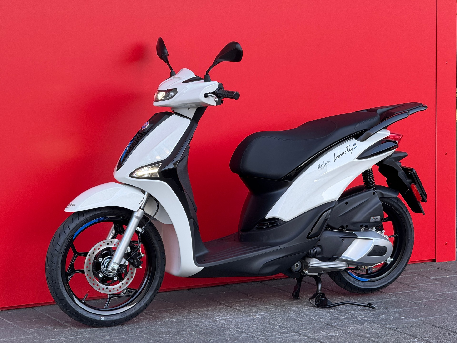 PIAGGIO Liberty 125 Sport E5+-image-12