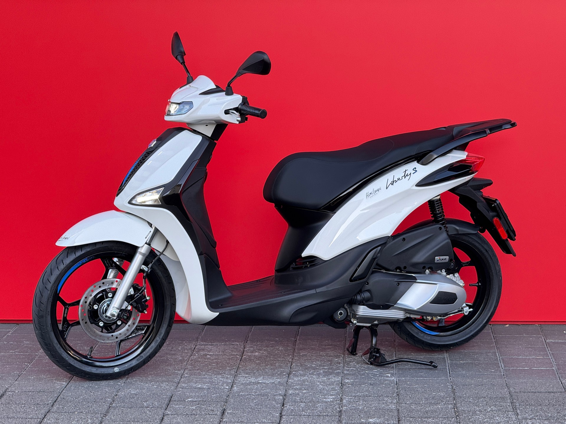 PIAGGIO Liberty 125 Sport E5+-image-10
