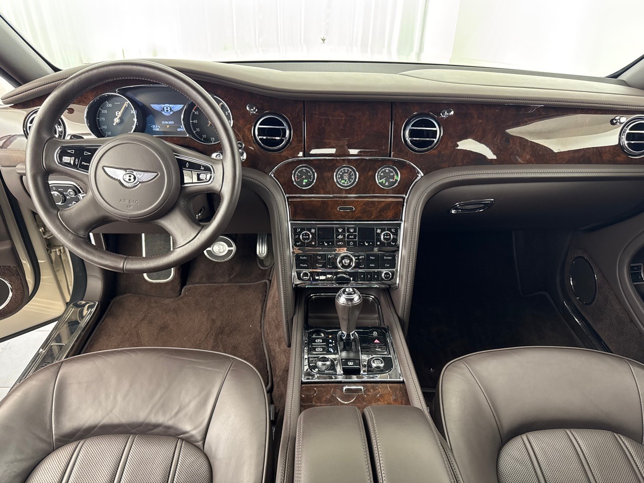 BENTLEY Mulsanne-image-6