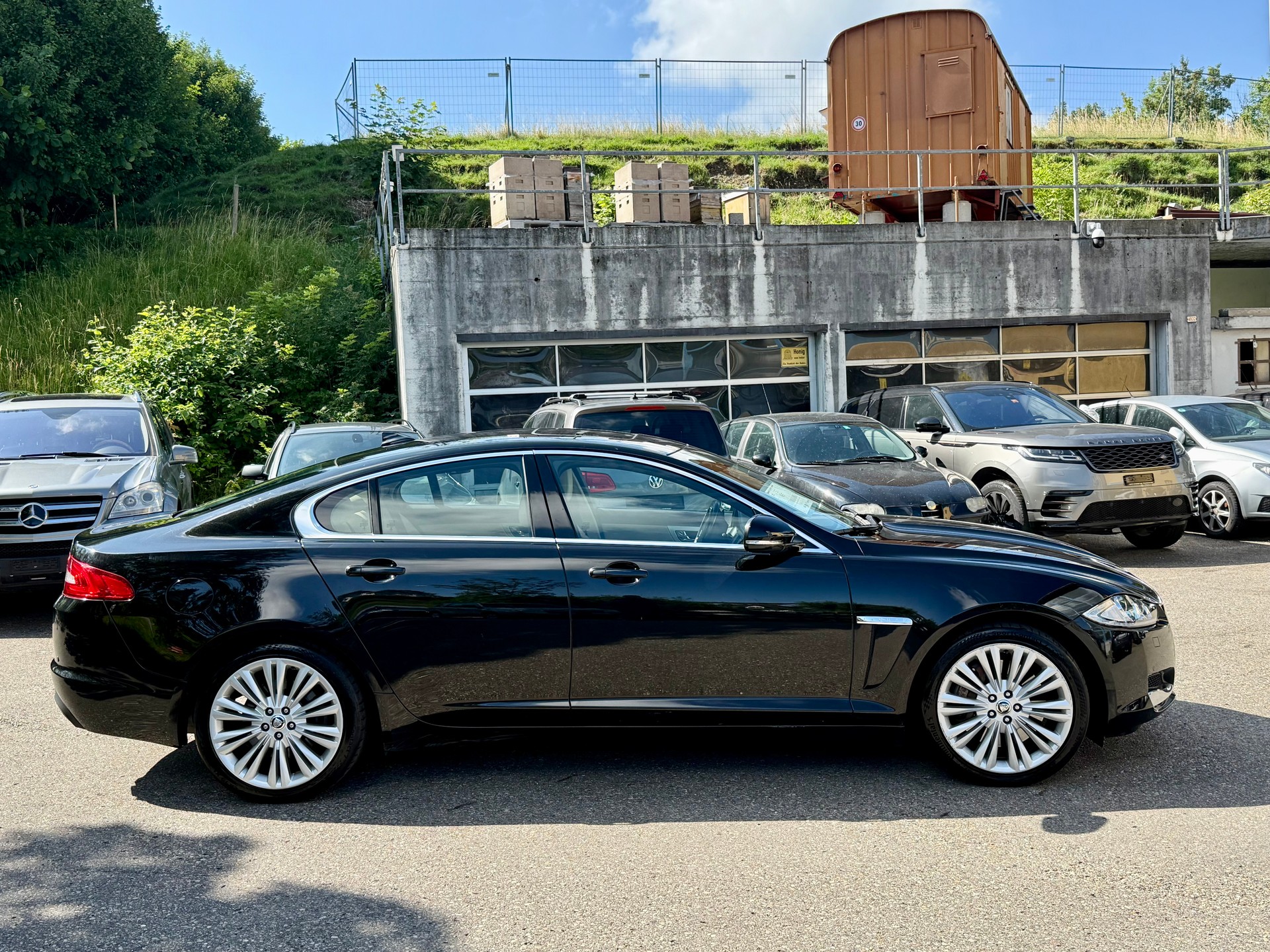 JAGUAR XF 3.0 V6 S/C Luxury 4x4-image-2
