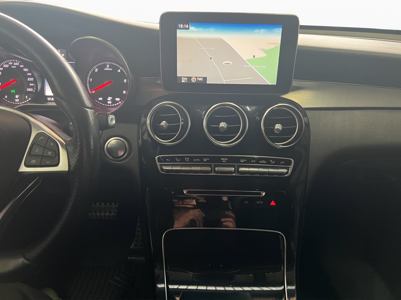 MERCEDES-BENZ GLC 250d Off-Road 4Matic 9G-Tronic-image-11