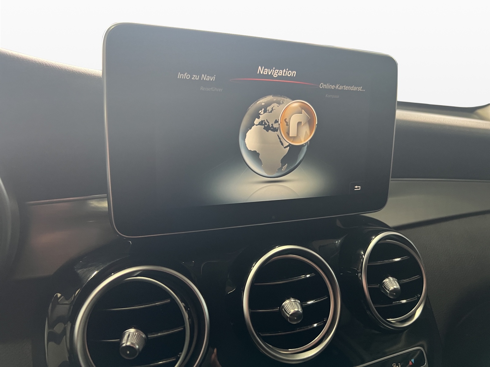 MERCEDES-BENZ GLC 250d Off-Road 4Matic 9G-Tronic-image-12