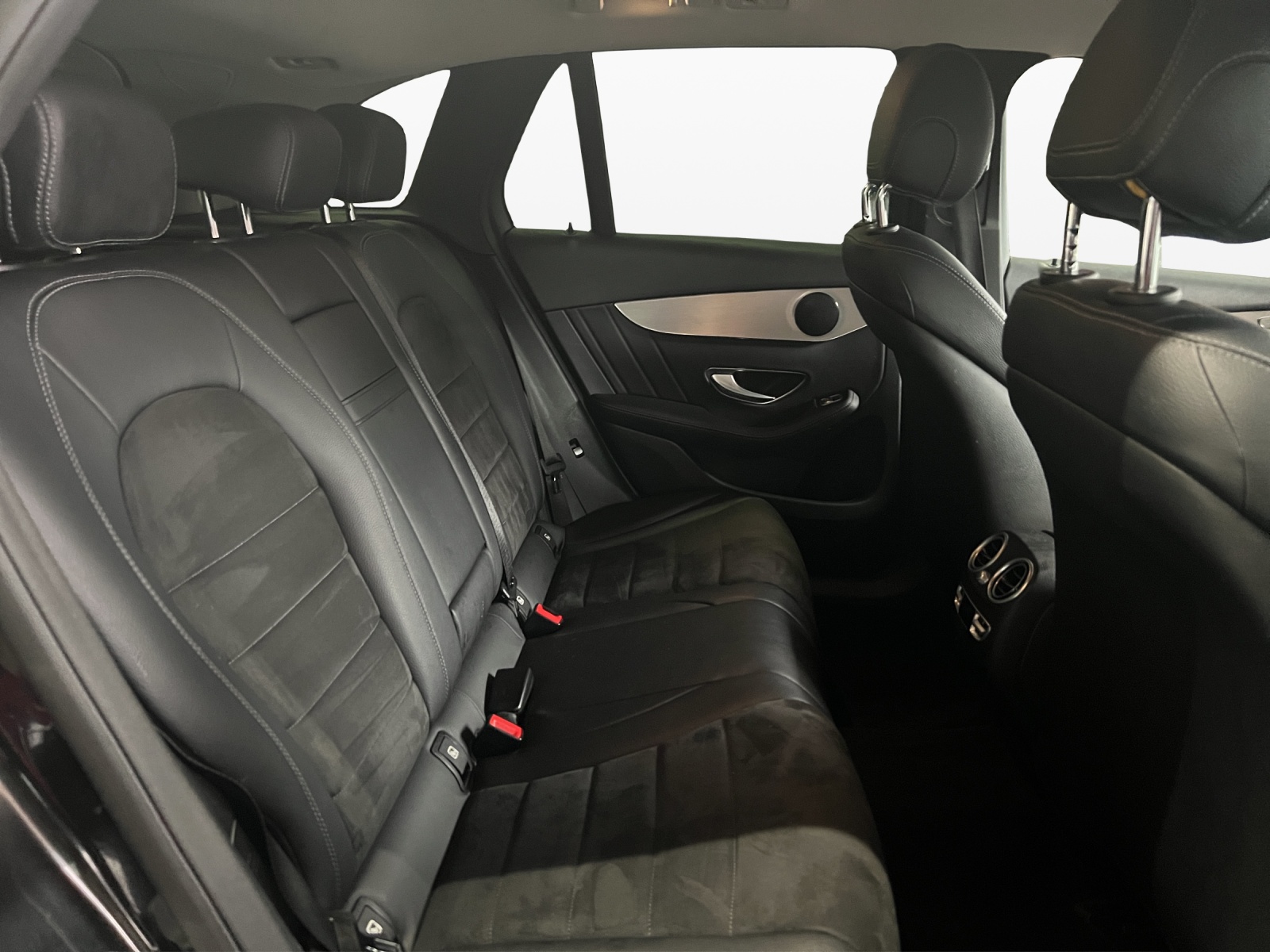 MERCEDES-BENZ GLC 250d Off-Road 4Matic 9G-Tronic-image-18