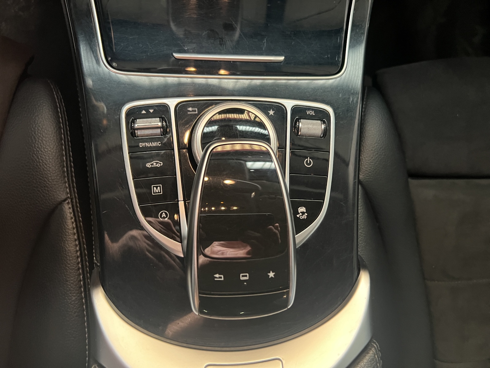 MERCEDES-BENZ GLC 250d Off-Road 4Matic 9G-Tronic-image-24