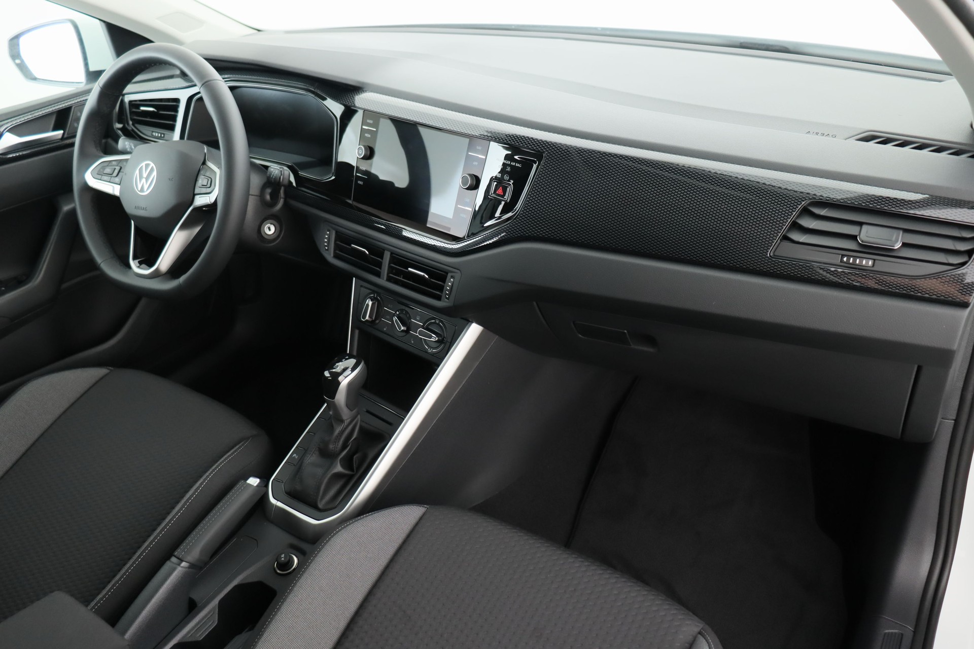 VW Polo 1.0 TSI Life DSG-image-9