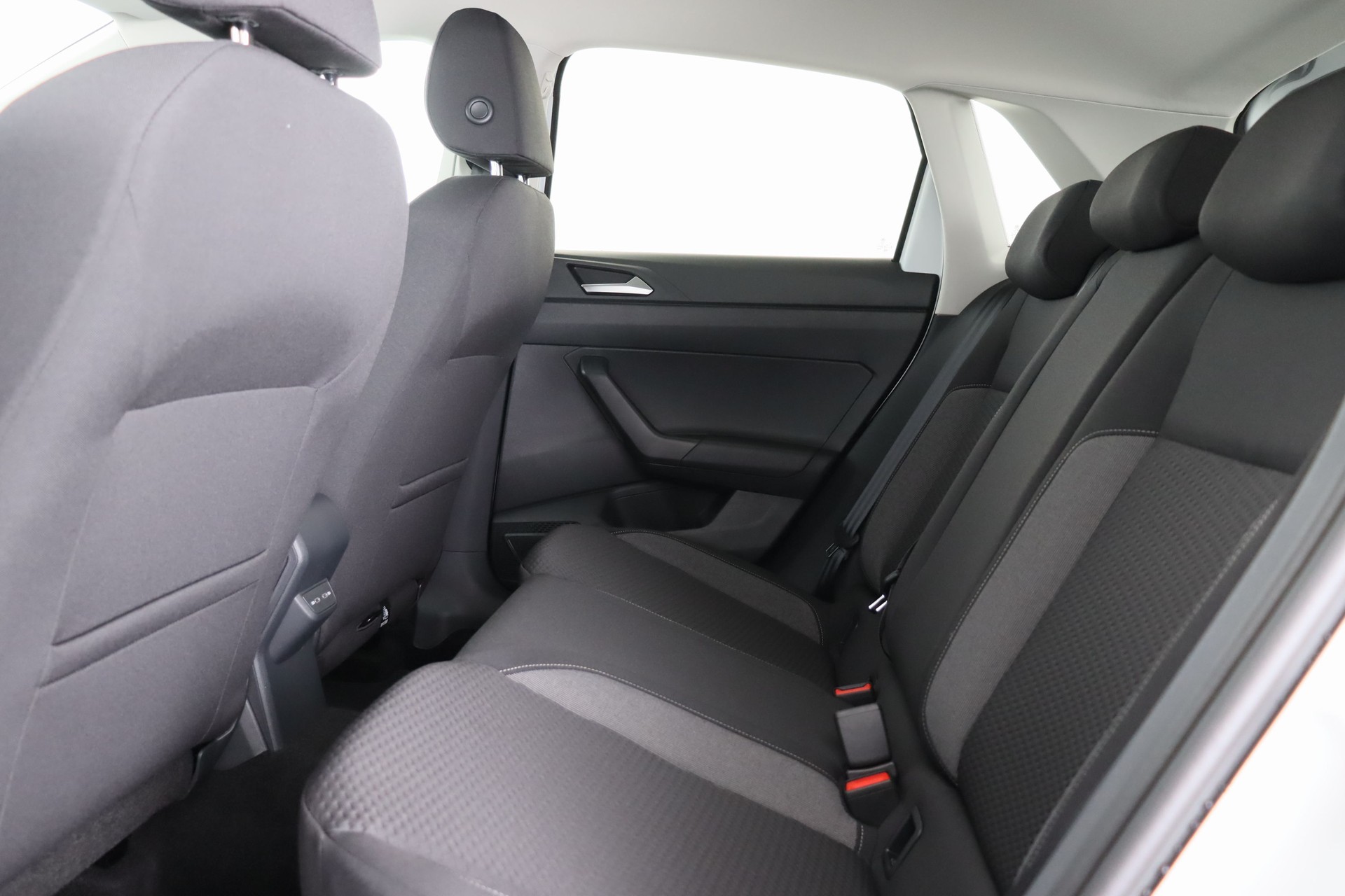 VW Polo 1.0 TSI Life DSG-image-11