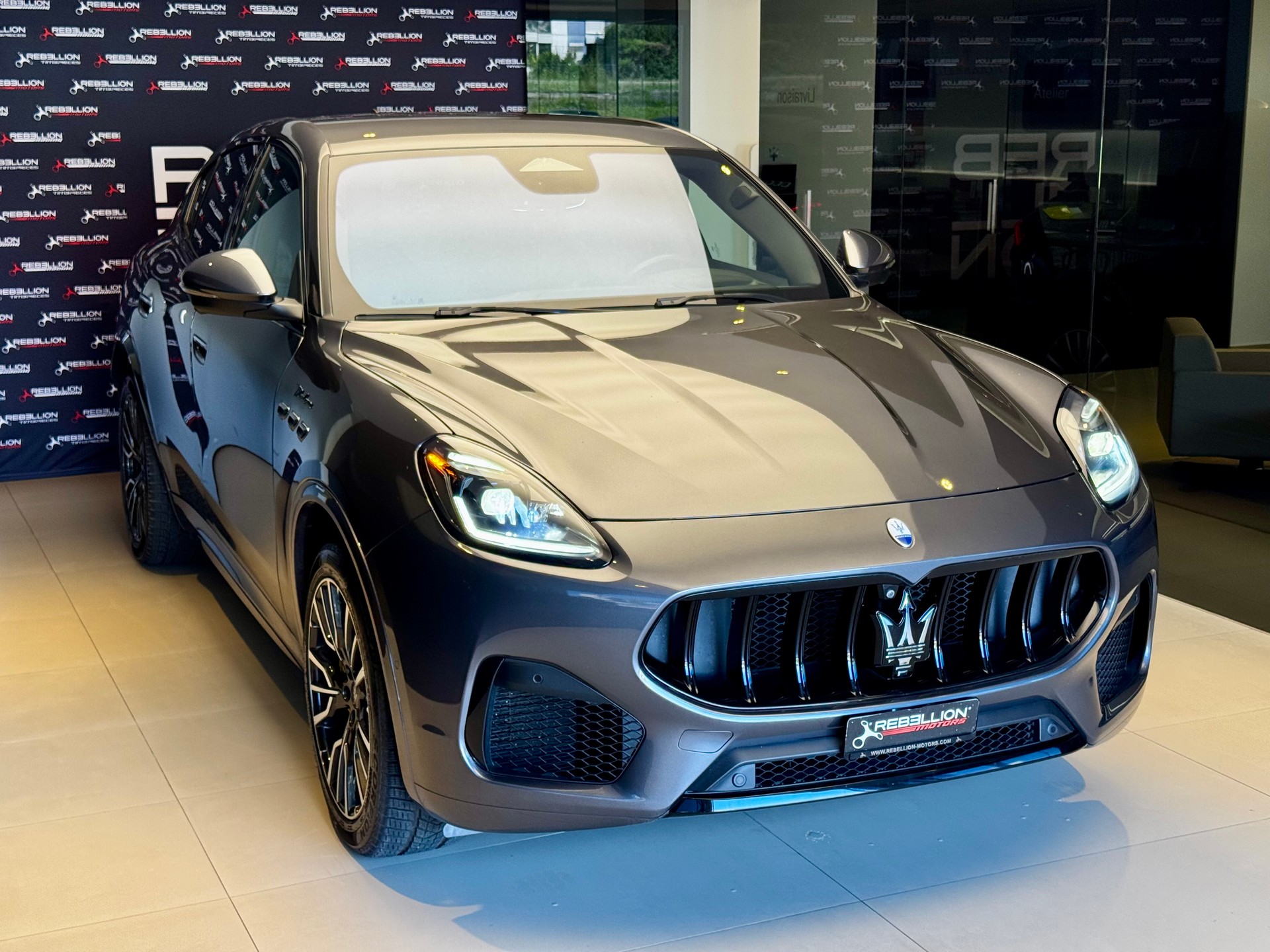 MASERATI Grecale 2.0 MHEV Modena Hybrid Automatica-showroom-element-2