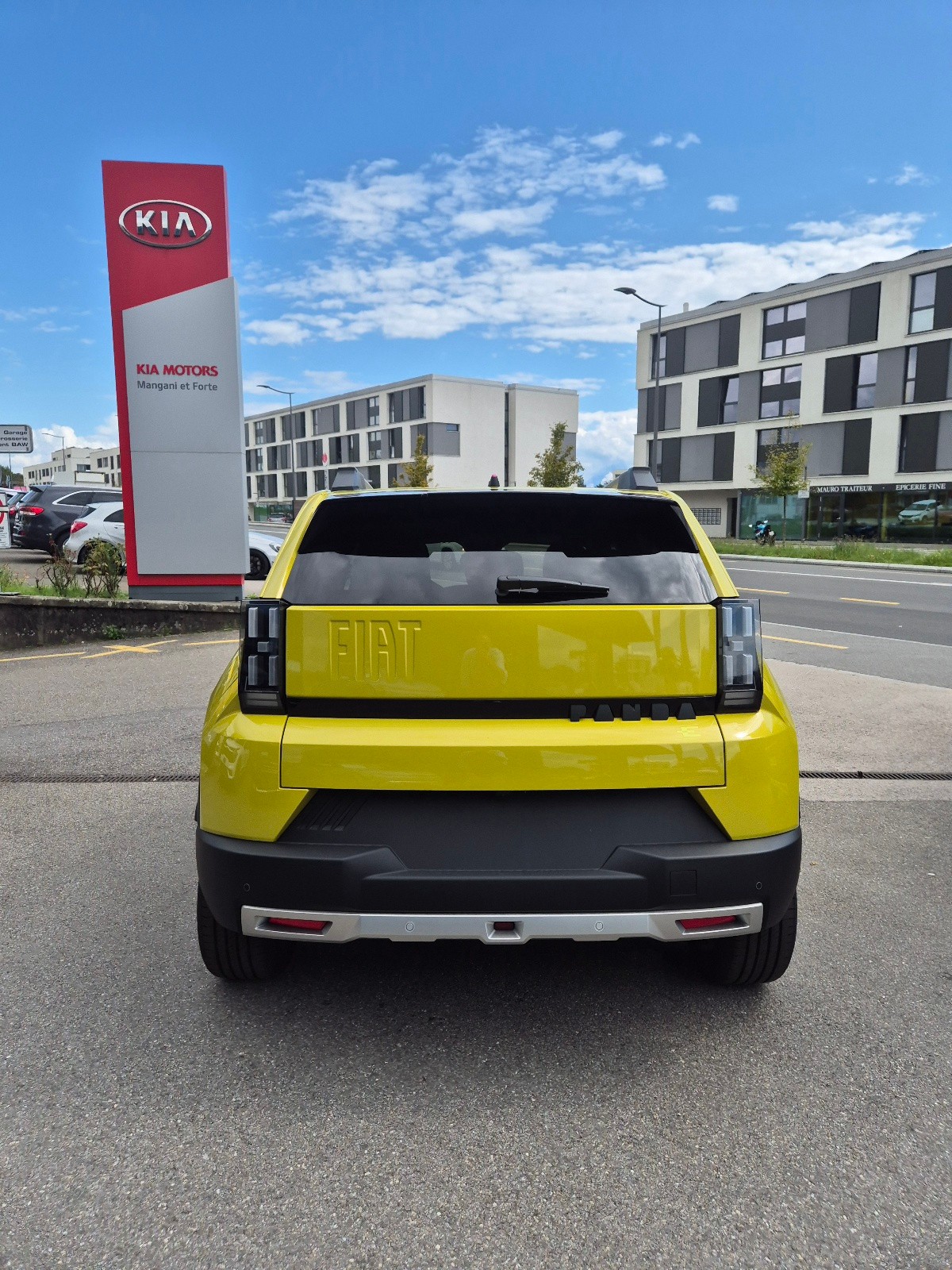 FIAT Grande Panda Elektro La Prima-image-6
