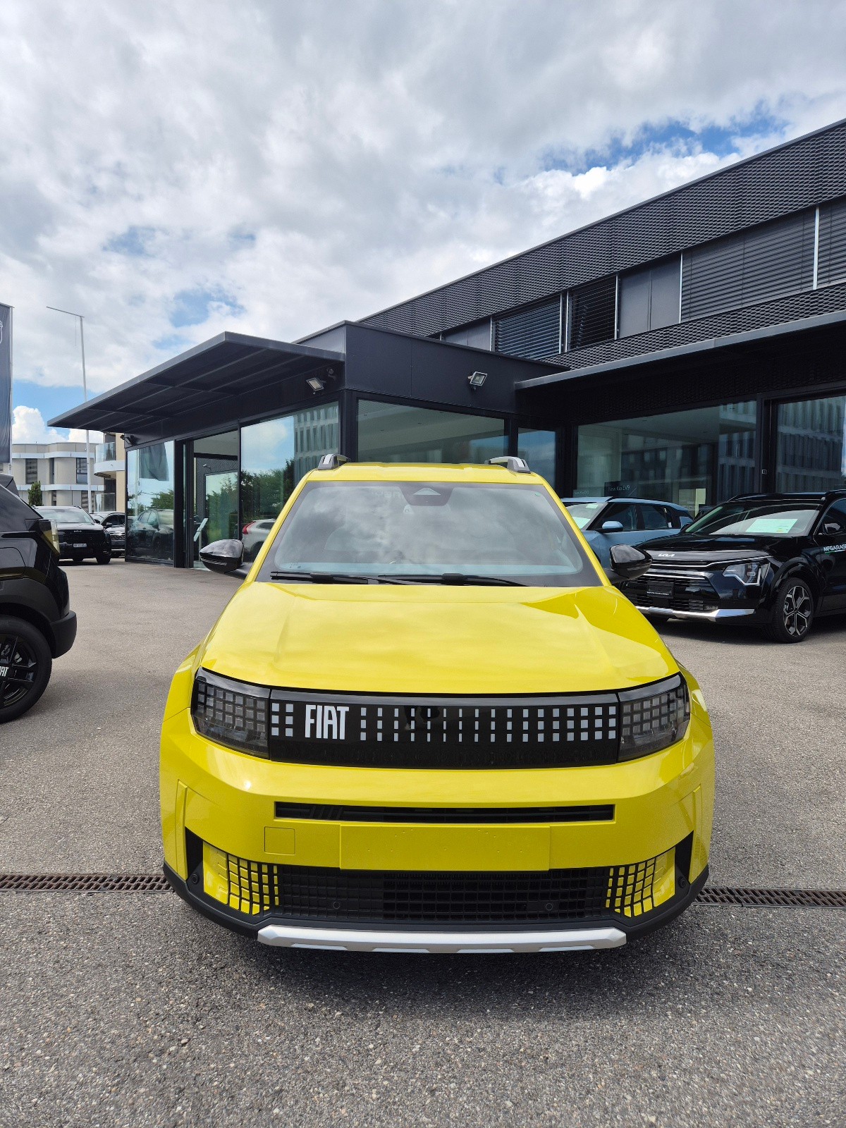 FIAT Grande Panda Elektro La Prima-image-5
