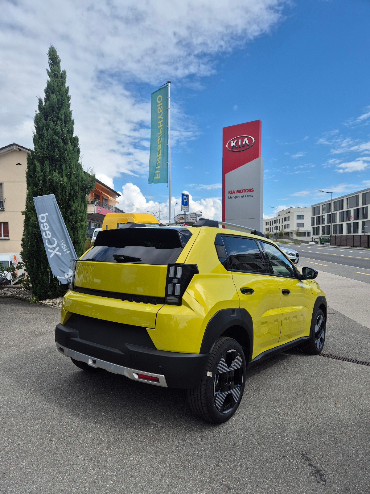 FIAT Grande Panda Elektro La Prima-image-2