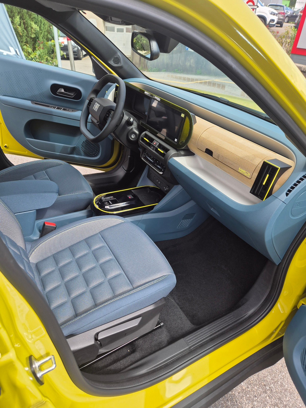 FIAT Grande Panda Elektro La Prima-image-9