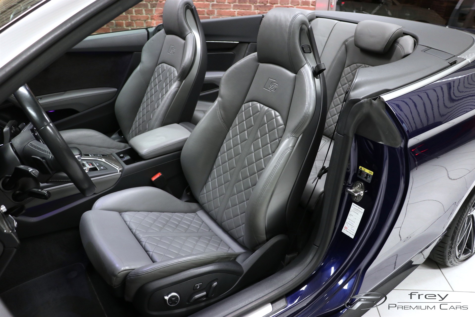 AUDI S5 Cabriolet 3.0 TFSI quattro tiptronic-image-8