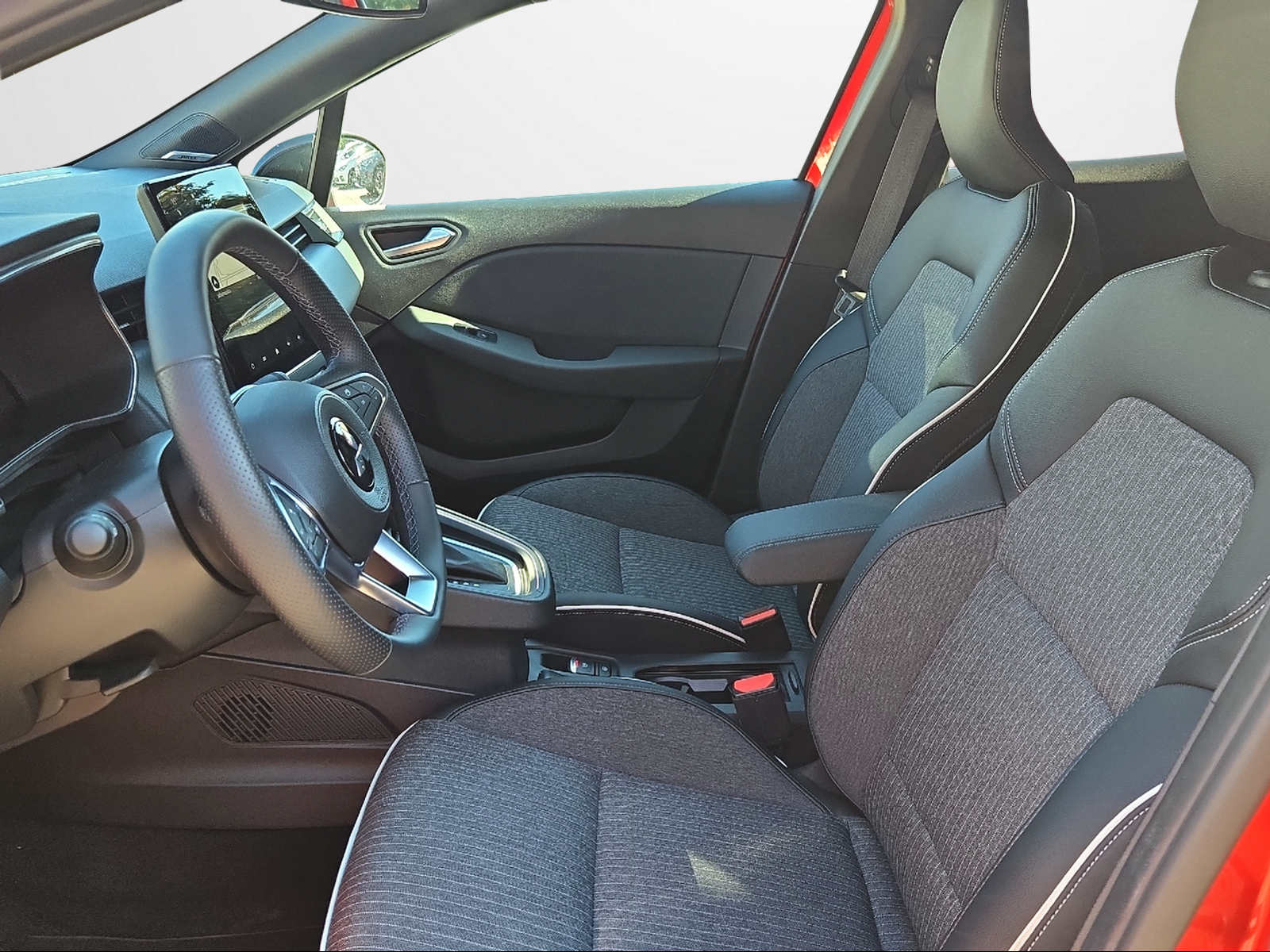MITSUBISHI COLT 1.6 HEV Instyle-image-8