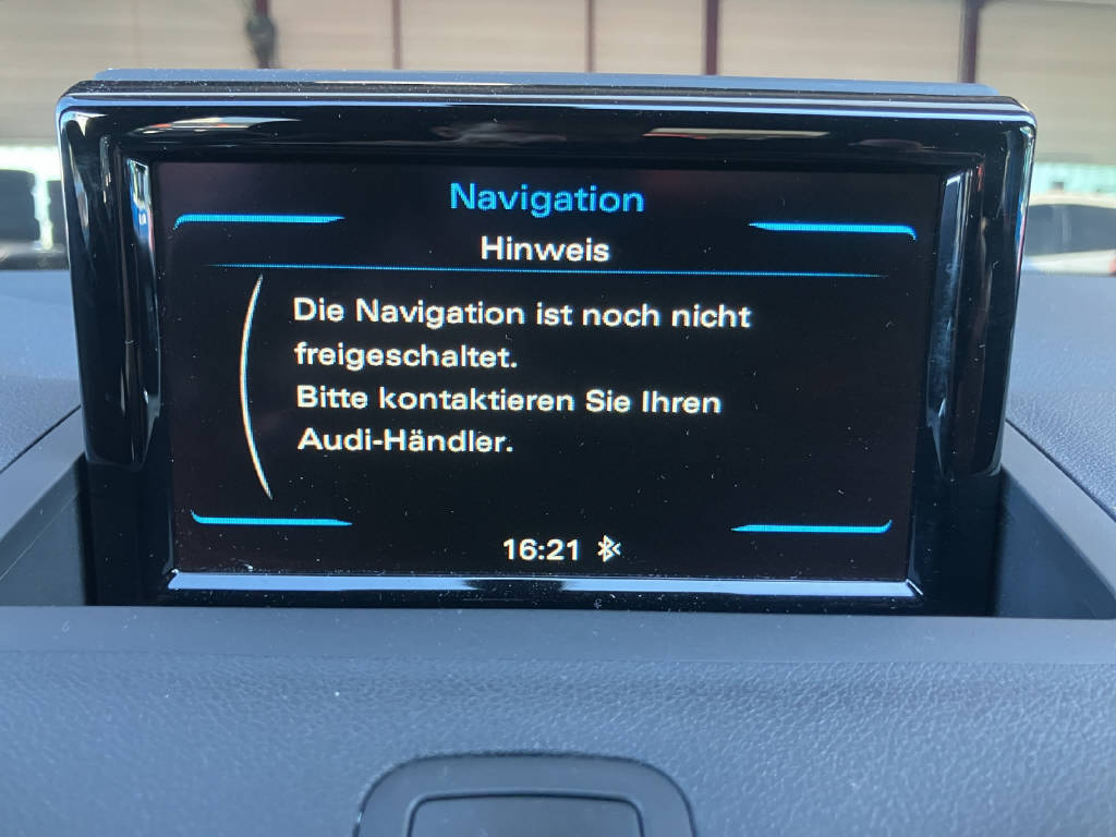 AUDI A1 Sportback 1.0 TFSI ultra Sport S-Tronic-image-17